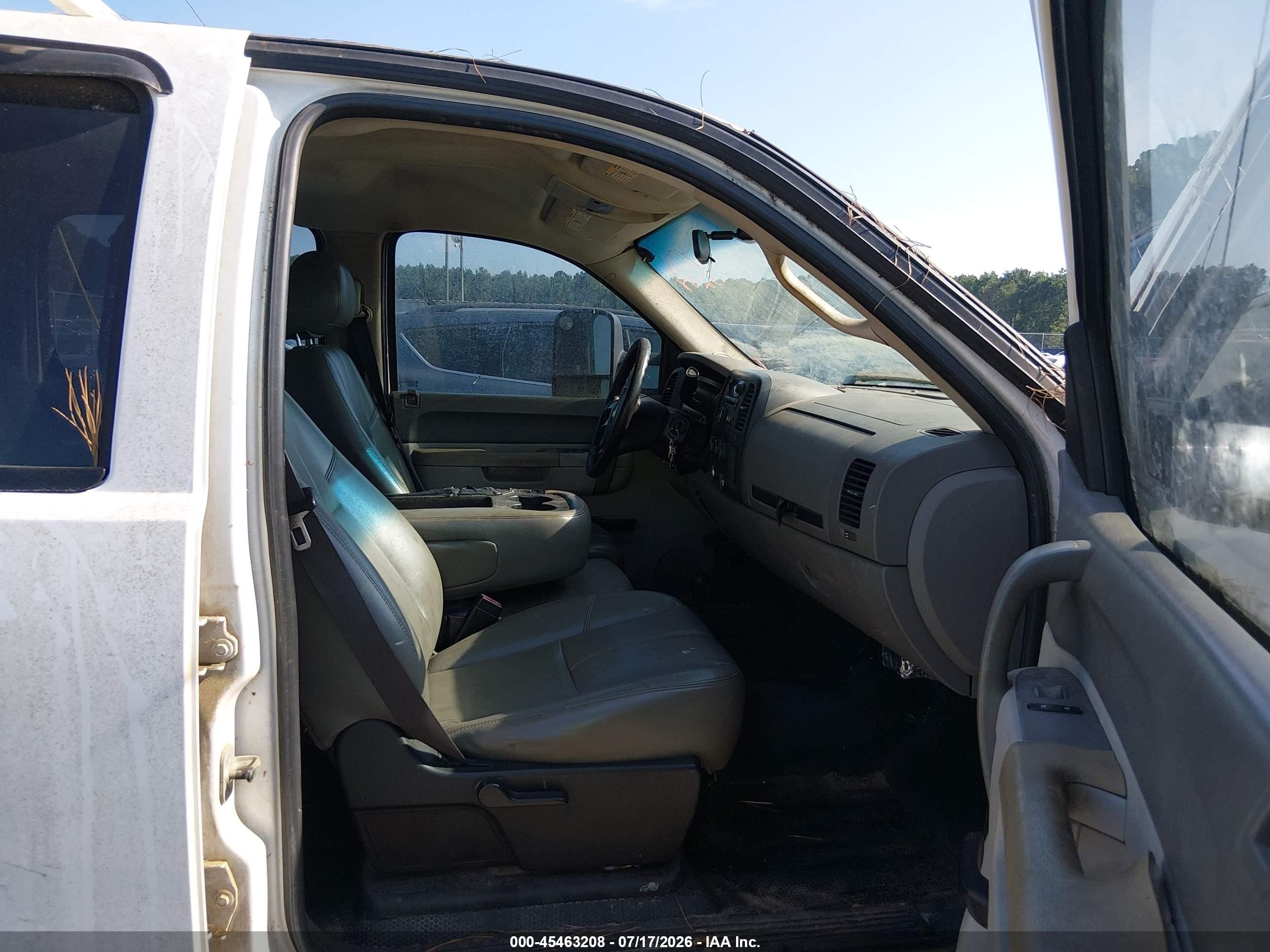 2011 Chevrolet Silverado 2500hd Work Truck White vin: 1GC1KVCG2BF128115