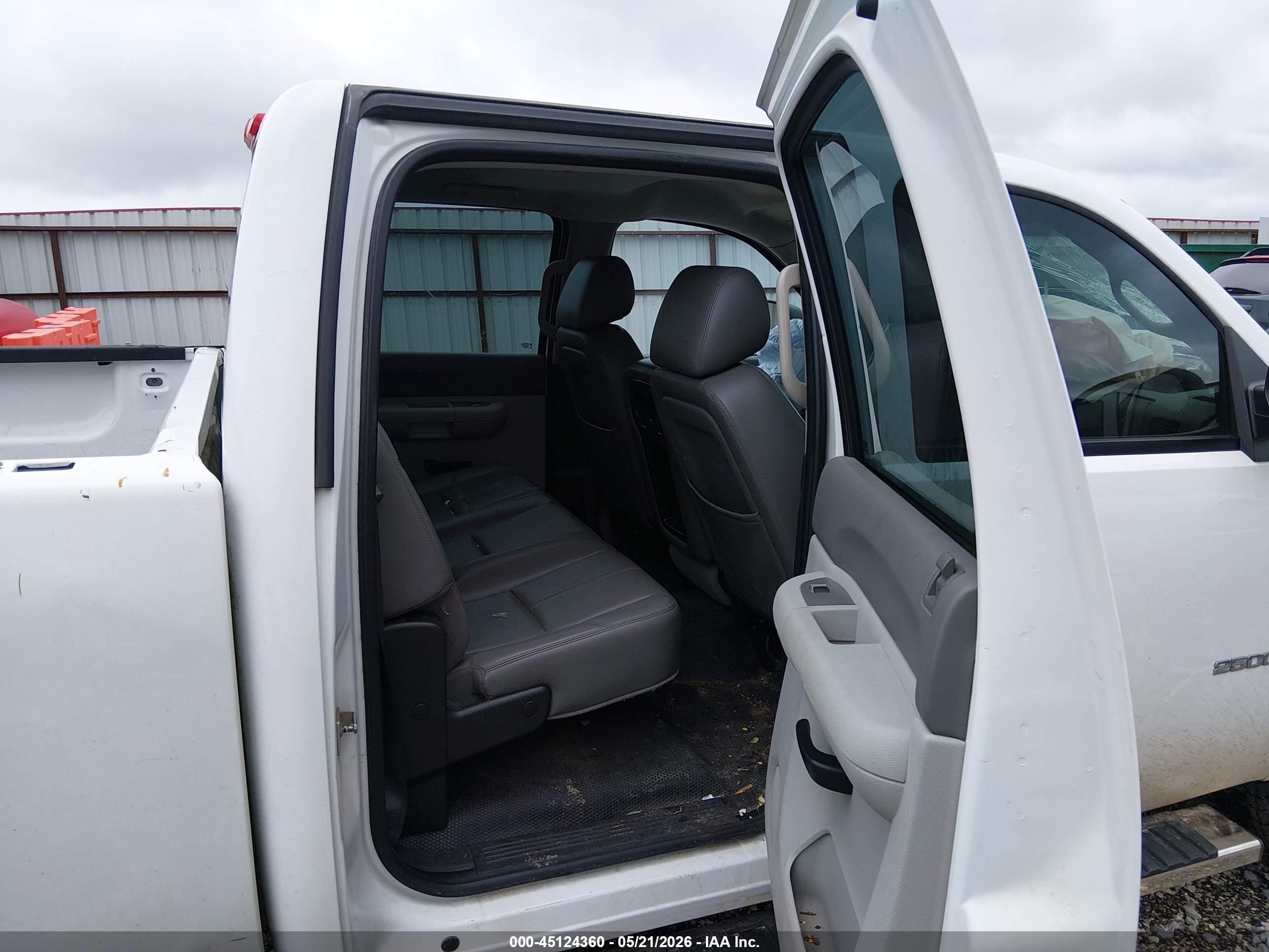 2011 Chevrolet Silverado 2500hd Work Truck White vin: 1GC1KVCG2BF216100
