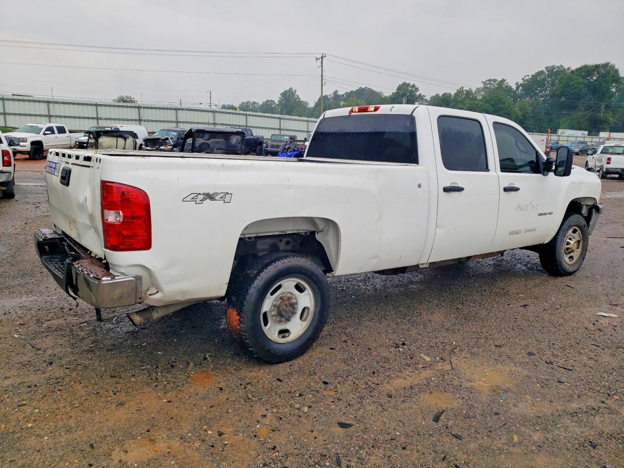 2013 Chevrolet Silverado K2500 Heavy Duty White vin: 1GC1KVCG3DF179089