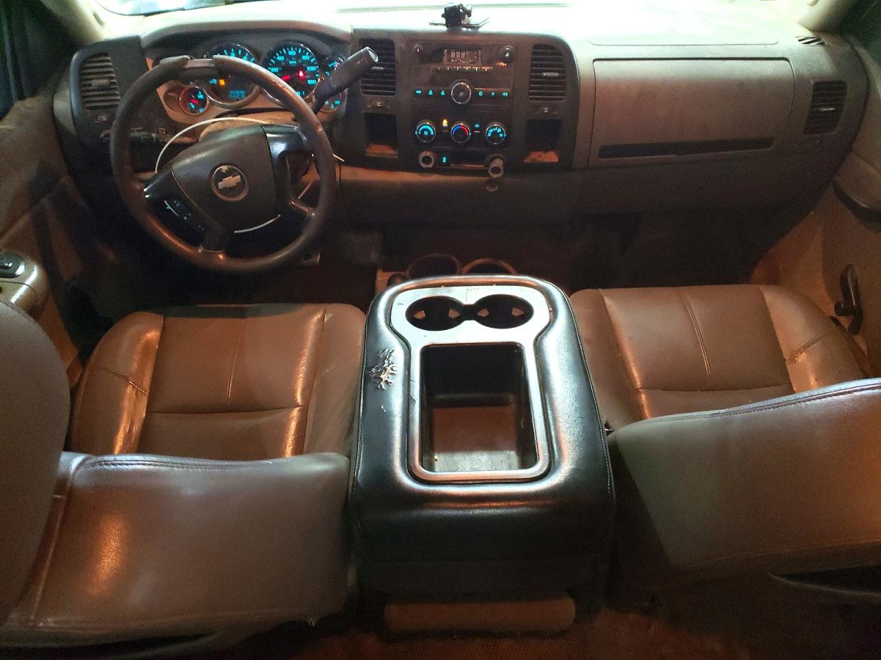 2013 Chevrolet Silverado K2500 Heavy Duty White vin: 1GC1KVCG3DF179089