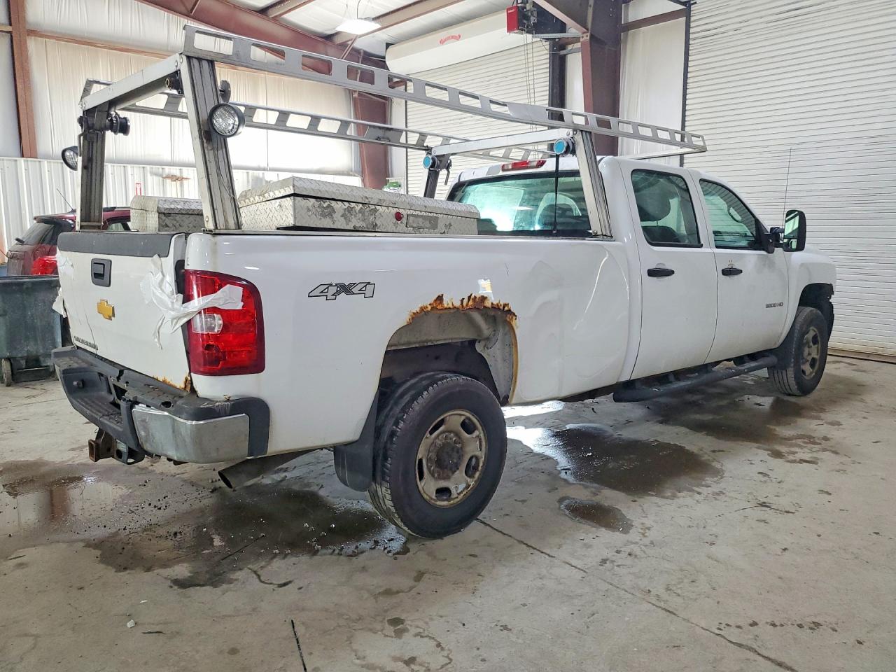2014 Chevrolet Silverado K2500 Heavy Duty White vin: 1GC1KVCG3EF167302