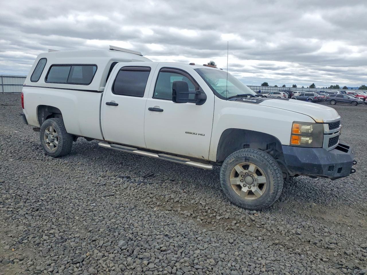 2014 Chevrolet Silverado K2500 Heavy Duty White vin: 1GC1KVCG4EF179796