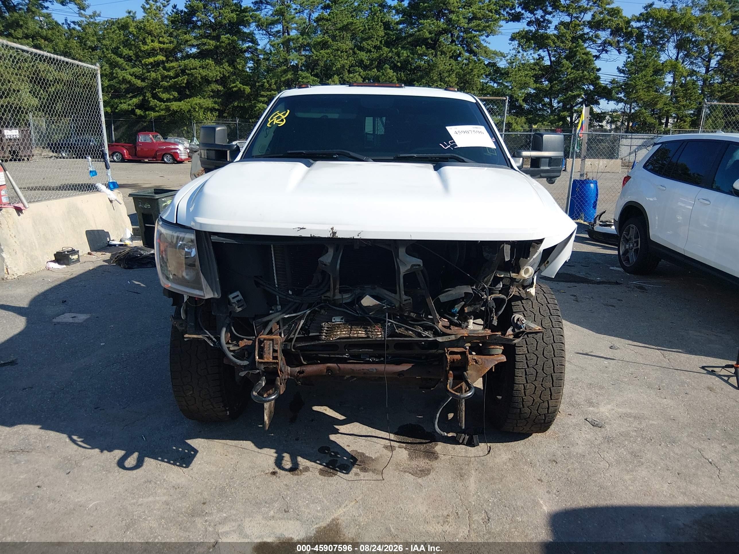 2014 Chevrolet Silverado 2500hd Work Truck White vin: 1GC1KVCG8EF152732