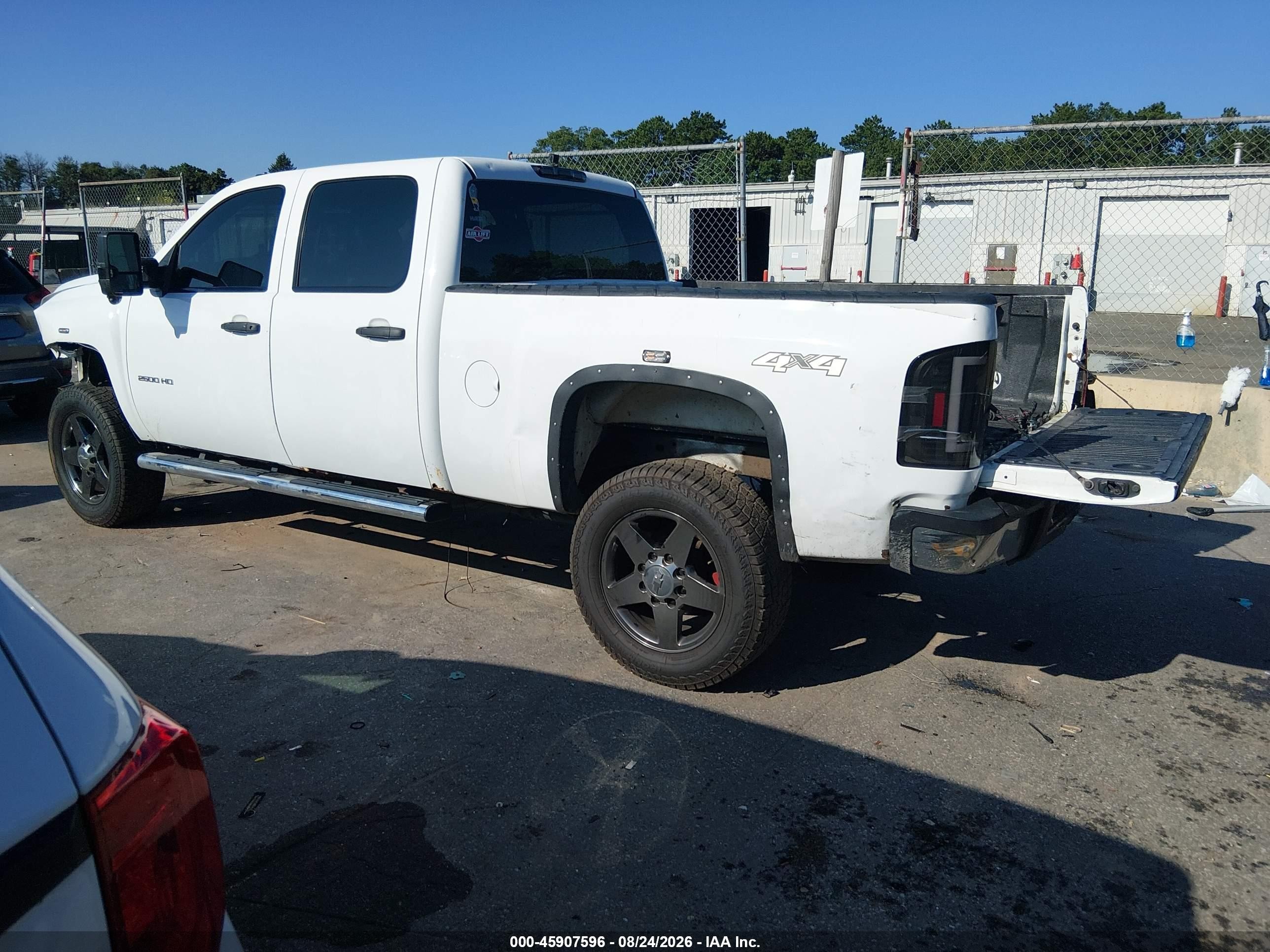 2014 Chevrolet Silverado 2500hd Work Truck White vin: 1GC1KVCG8EF152732