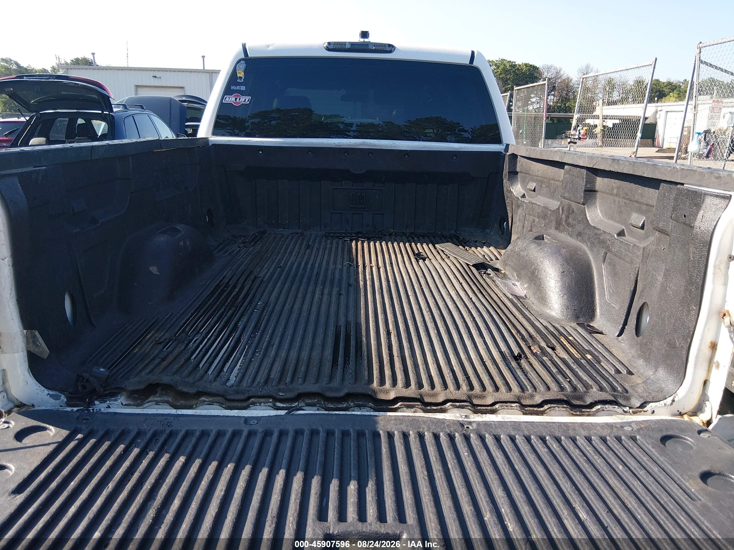 2014 Chevrolet Silverado 2500hd Work Truck White vin: 1GC1KVCG8EF152732