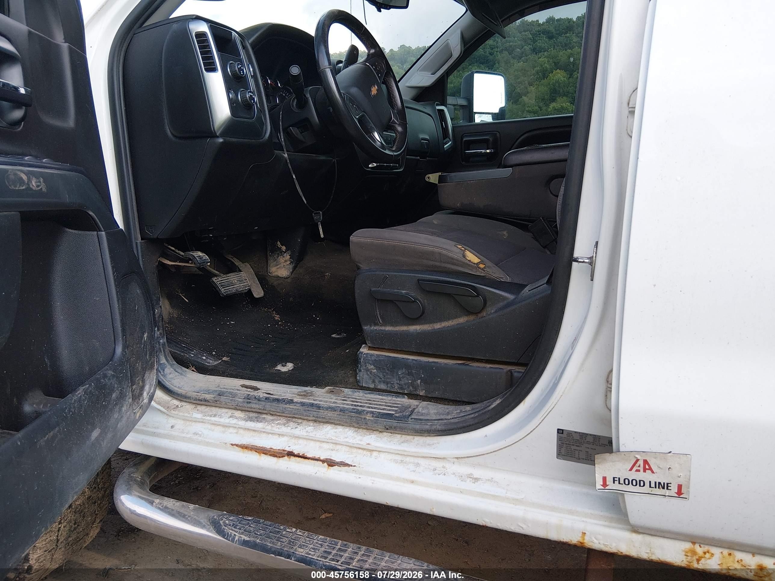 2015 Chevrolet Silverado 2500hd Lt White vin: 1GC1KVE81FF149971