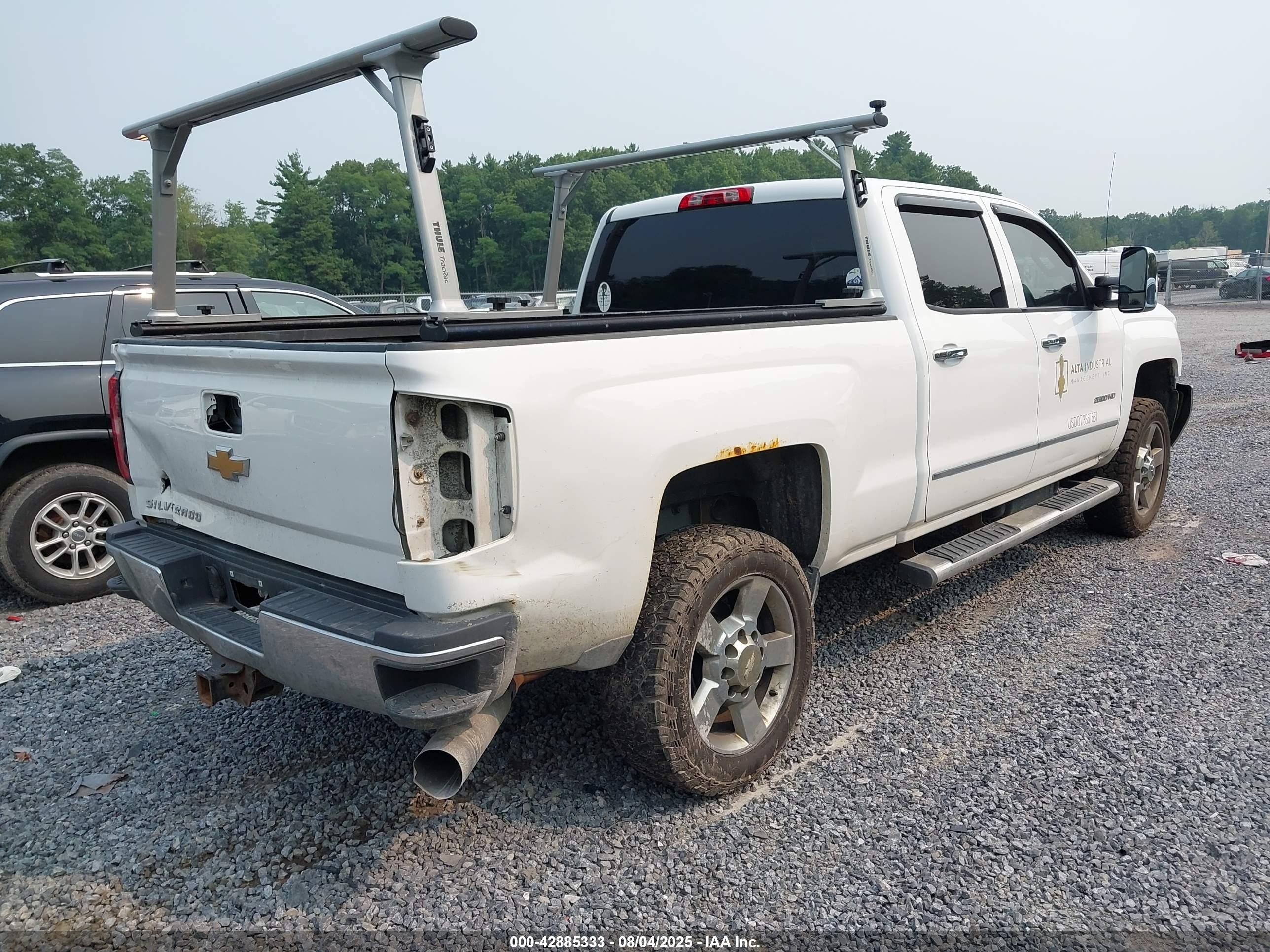 2015 Chevrolet Silverado 2500hd Lt White vin: 1GC1KVE81FF162543