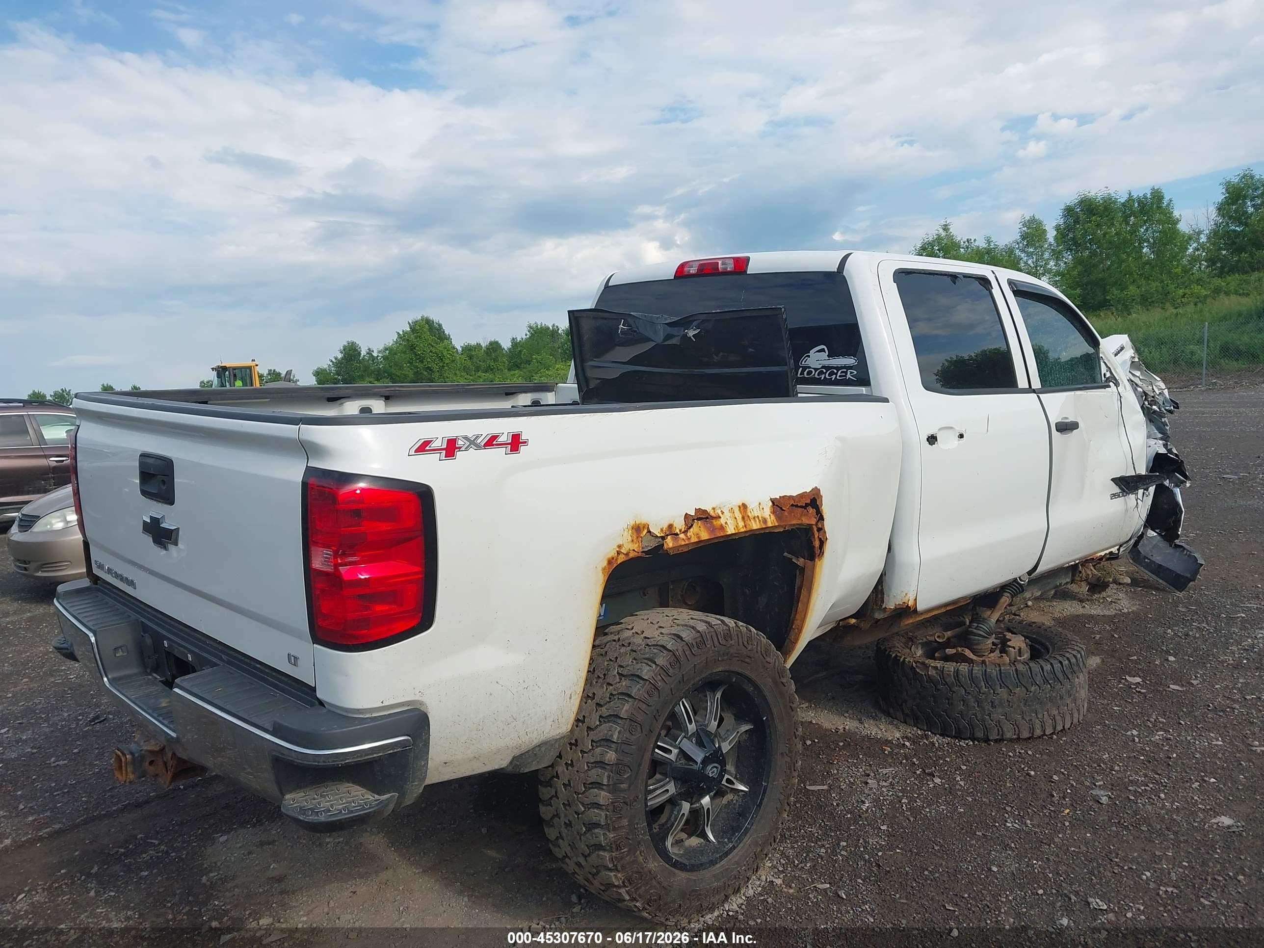 2015 Chevrolet Silverado 2500hd Lt White vin: 1GC1KVE82FF140714