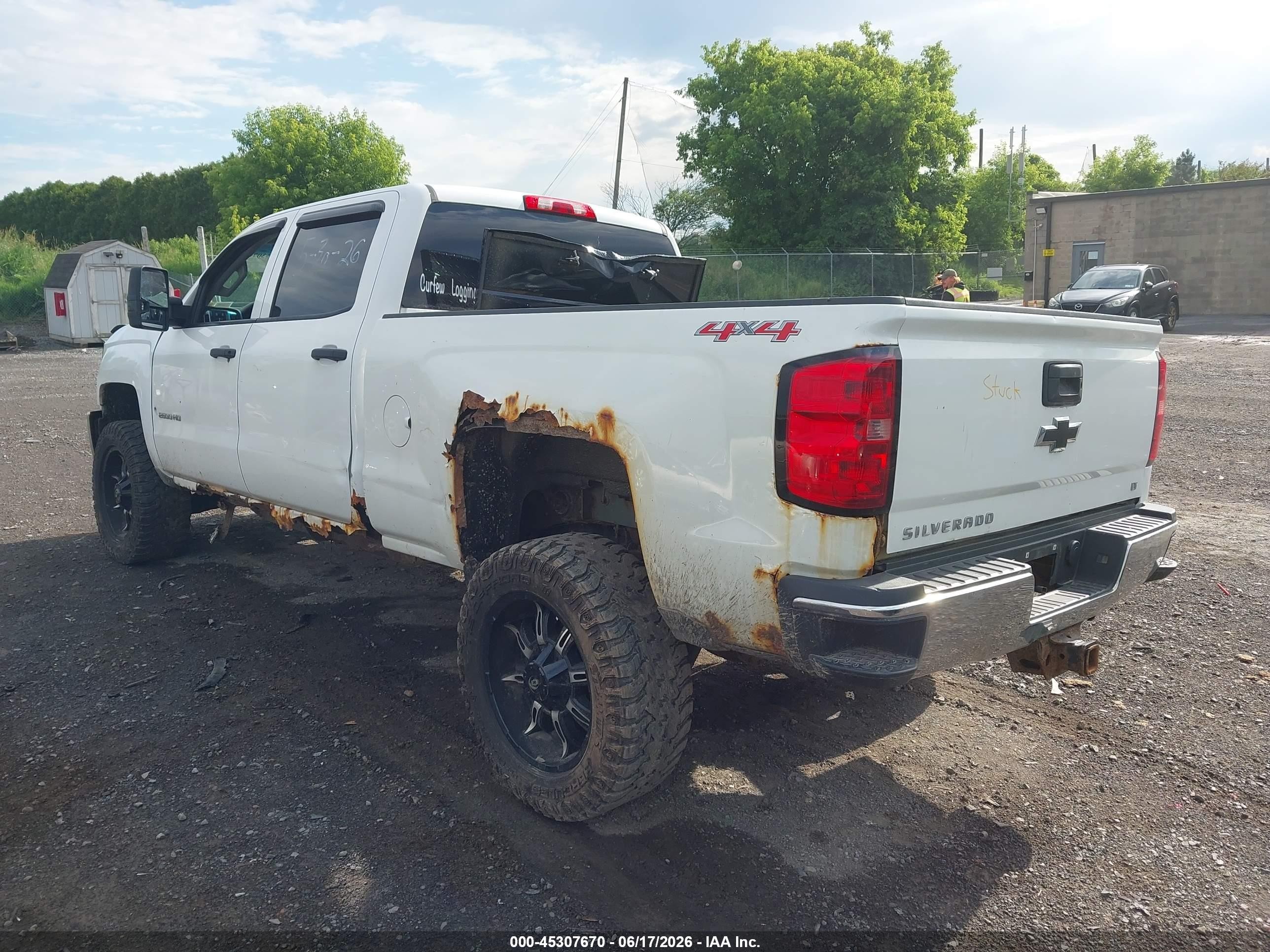 2015 Chevrolet Silverado 2500hd Lt White vin: 1GC1KVE82FF140714