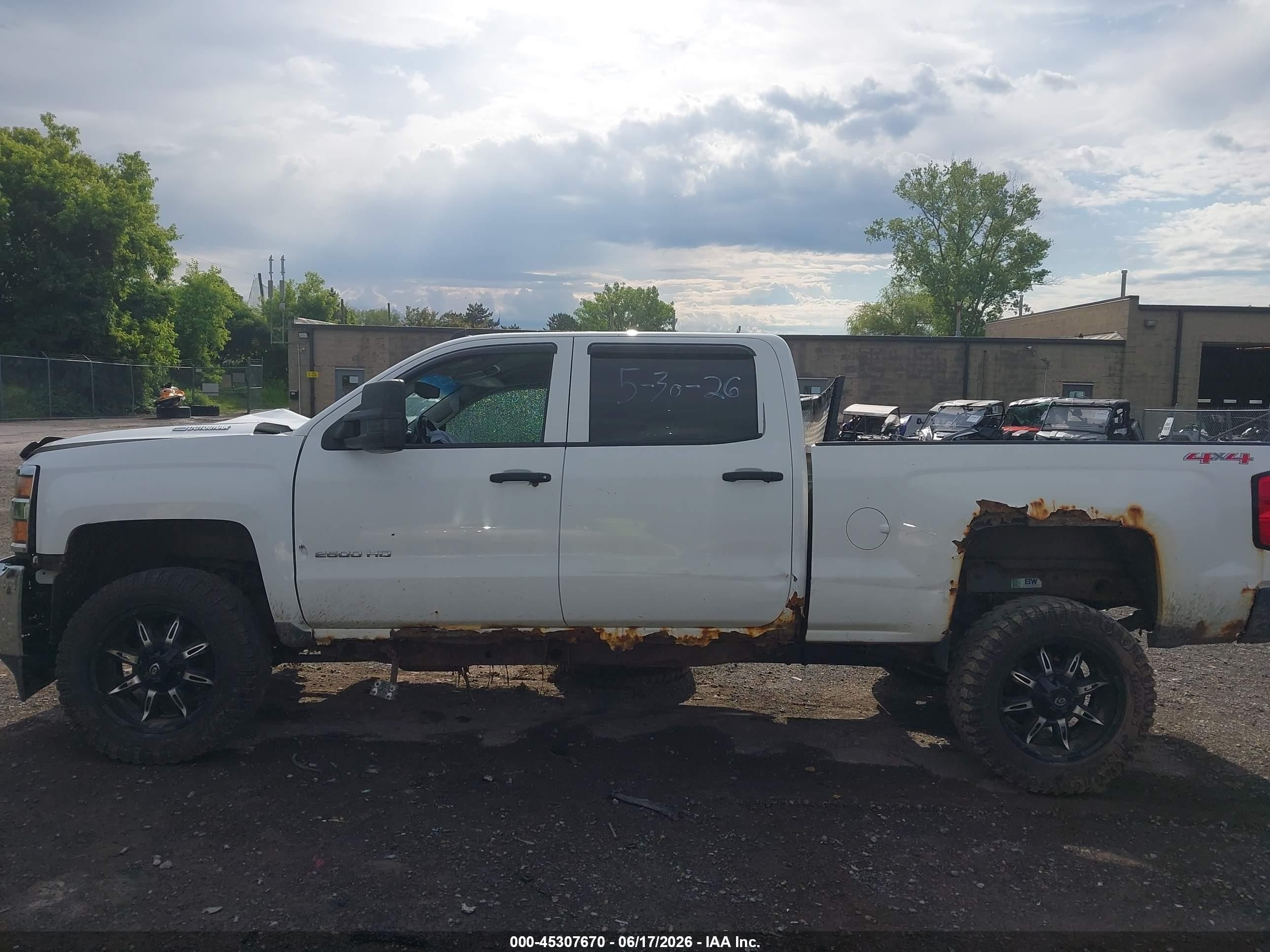 2015 Chevrolet Silverado 2500hd Lt White vin: 1GC1KVE82FF140714