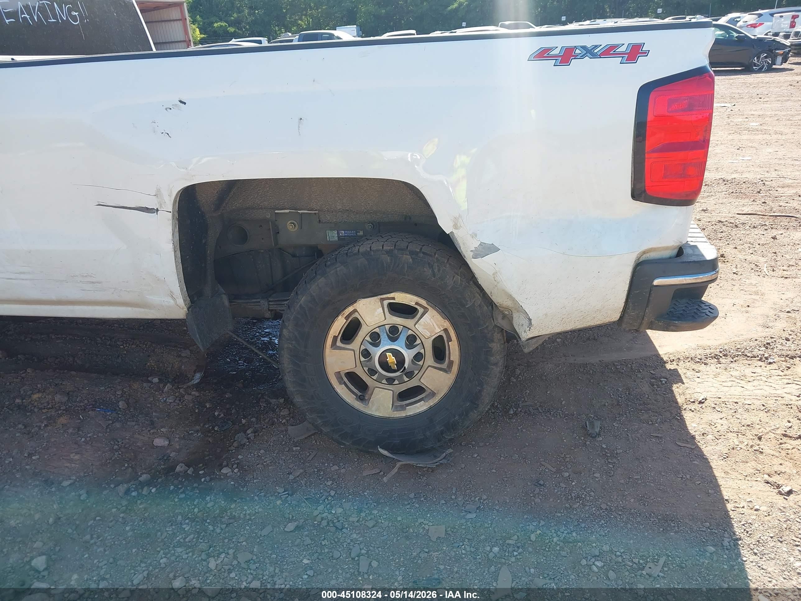 2015 Chevrolet Silverado 2500hd Lt White vin: 1GC1KVE86FF611781