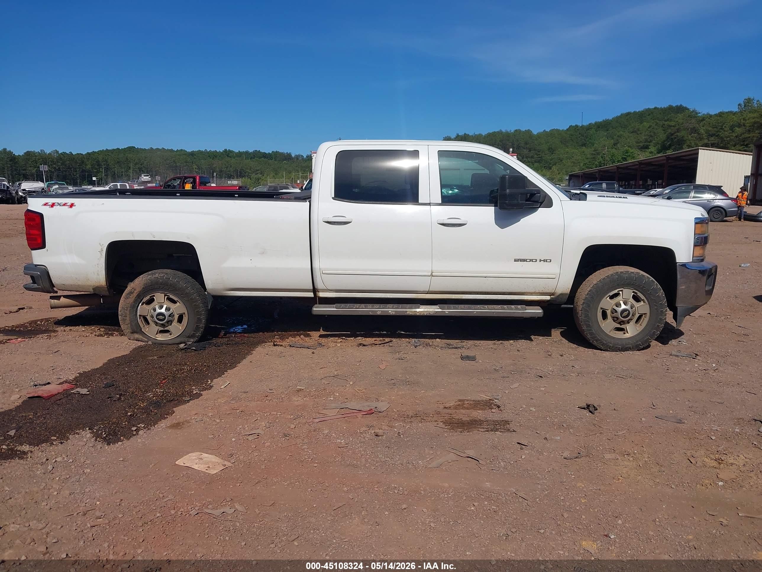 2015 Chevrolet Silverado 2500hd Lt White vin: 1GC1KVE86FF611781