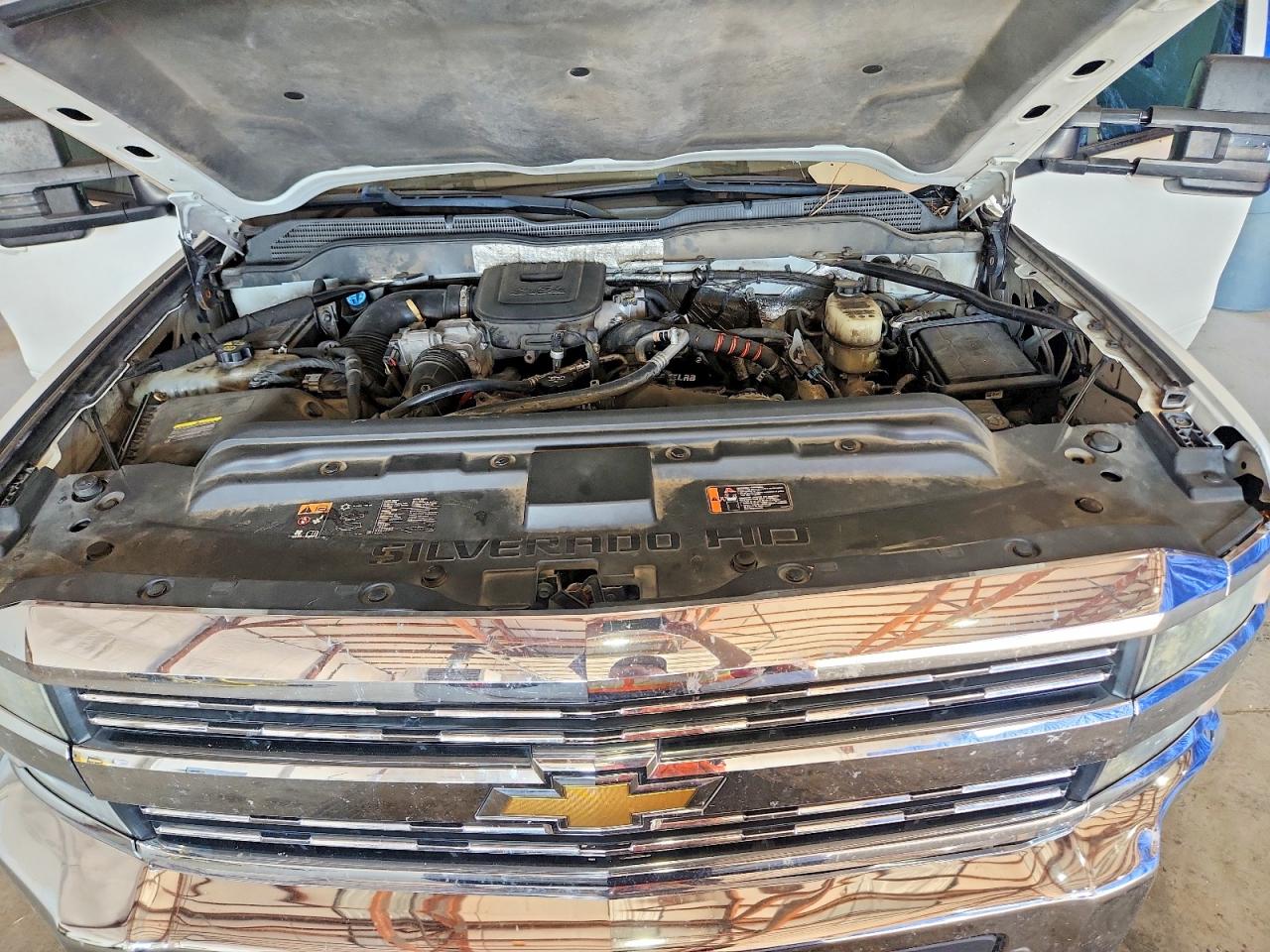 2015 Chevrolet Silverado K2500 Heavy Duty Lt White vin: 1GC1KVE87FF606394