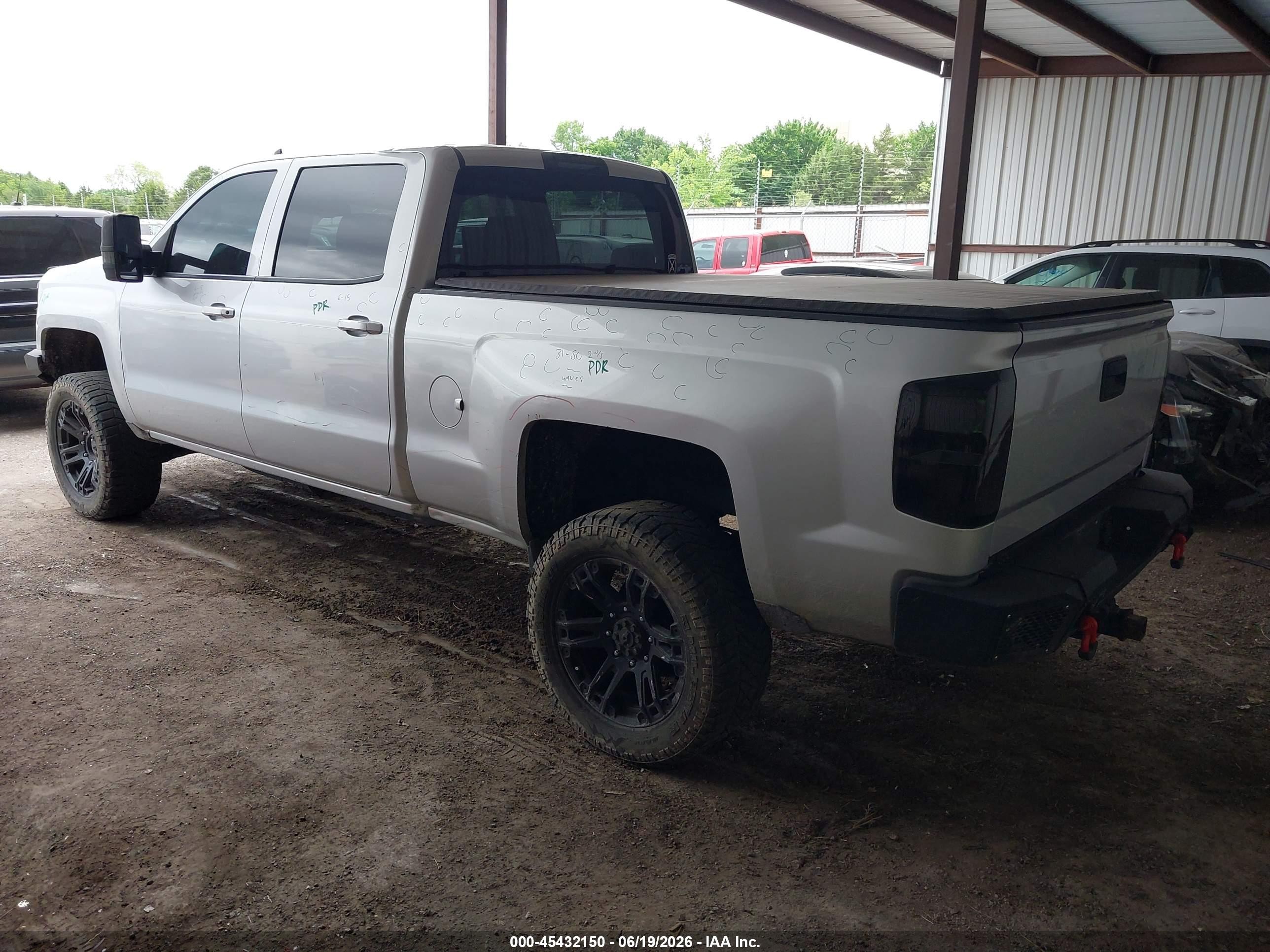 2015 Chevrolet Silverado 2500hd Lt Silver vin: 1GC1KVE88FF561529