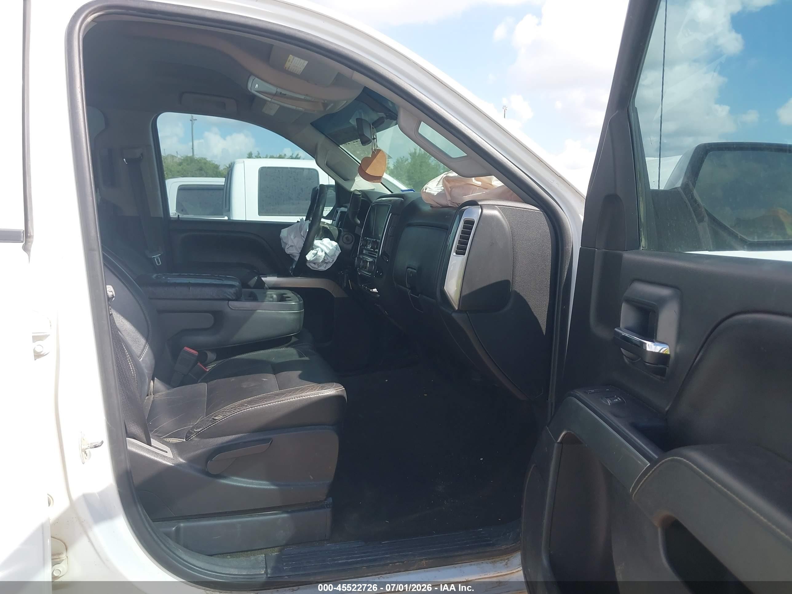 2015 Chevrolet Silverado 2500hd Built After Aug 14 Lt White vin: 1GC1KVE89FF508287