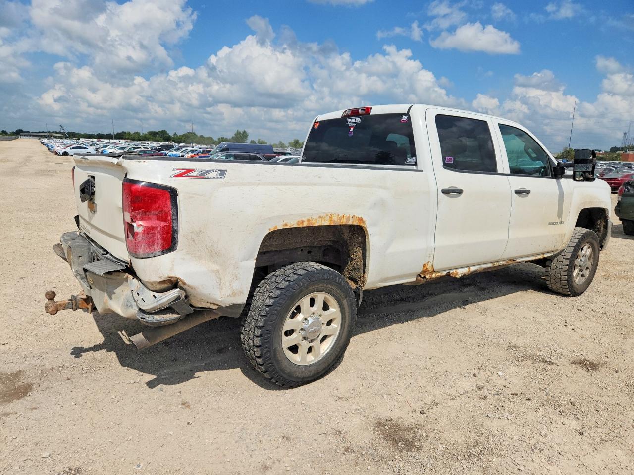2015 Chevrolet Silverado K2500 Heavy Duty Lt White vin: 1GC1KVEG2FF136055