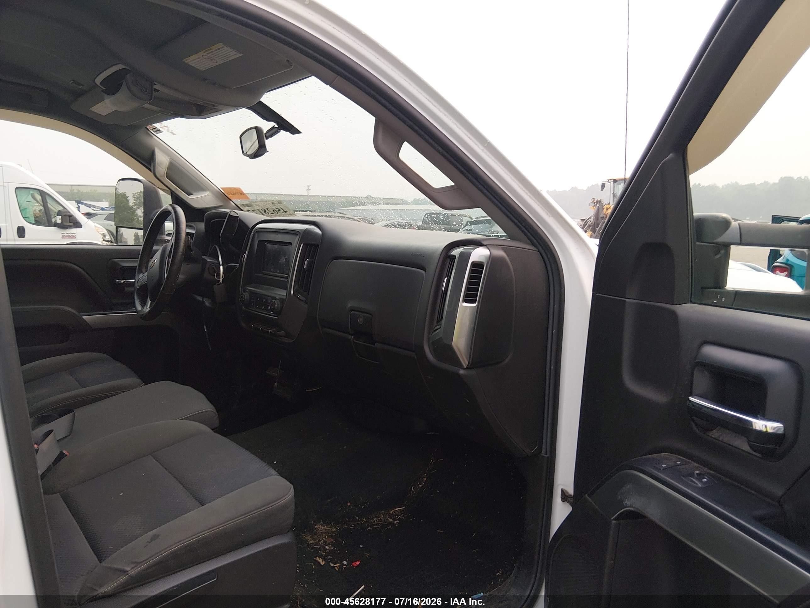 2015 Chevrolet Silverado 2500hd Lt Белый vin: 1GC1KVEG8FF108566