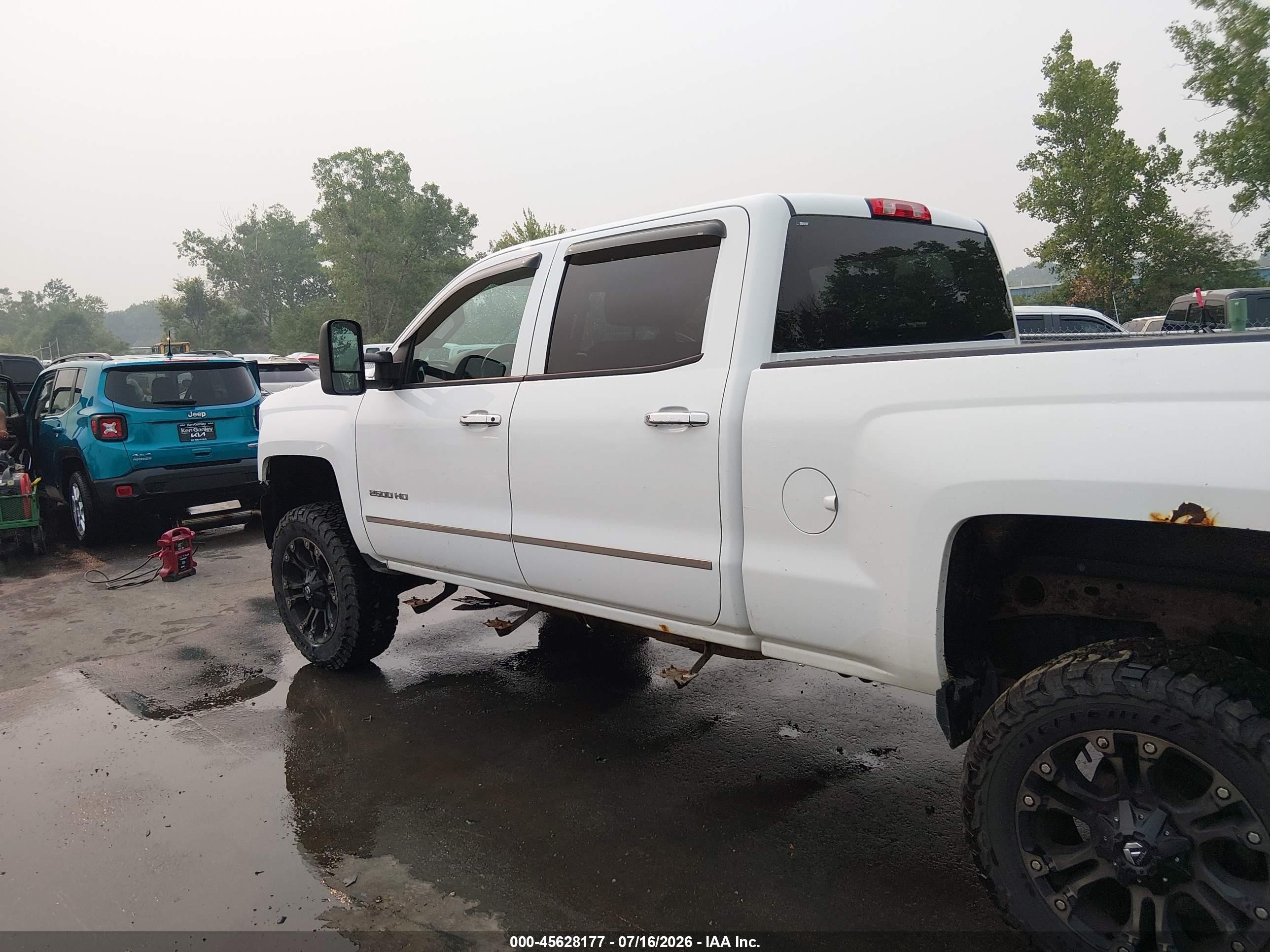2015 Chevrolet Silverado 2500hd Lt Белый vin: 1GC1KVEG8FF108566