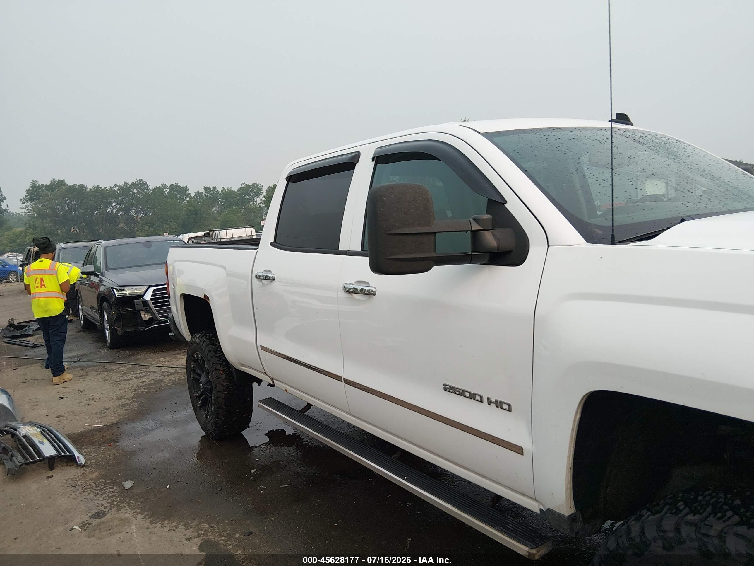 2015 Chevrolet Silverado 2500hd Lt Белый vin: 1GC1KVEG8FF108566