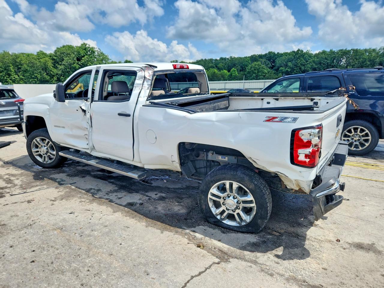 2015 Chevrolet Silverado K2500 Heavy Duty Lt White vin: 1GC1KVEG9FF116840