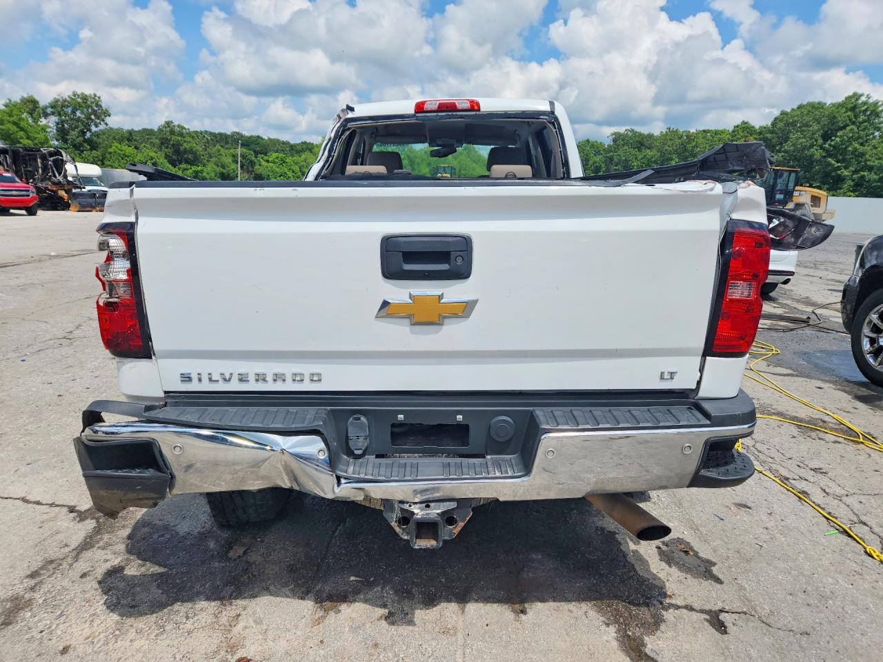 2015 Chevrolet Silverado K2500 Heavy Duty Lt White vin: 1GC1KVEG9FF116840
