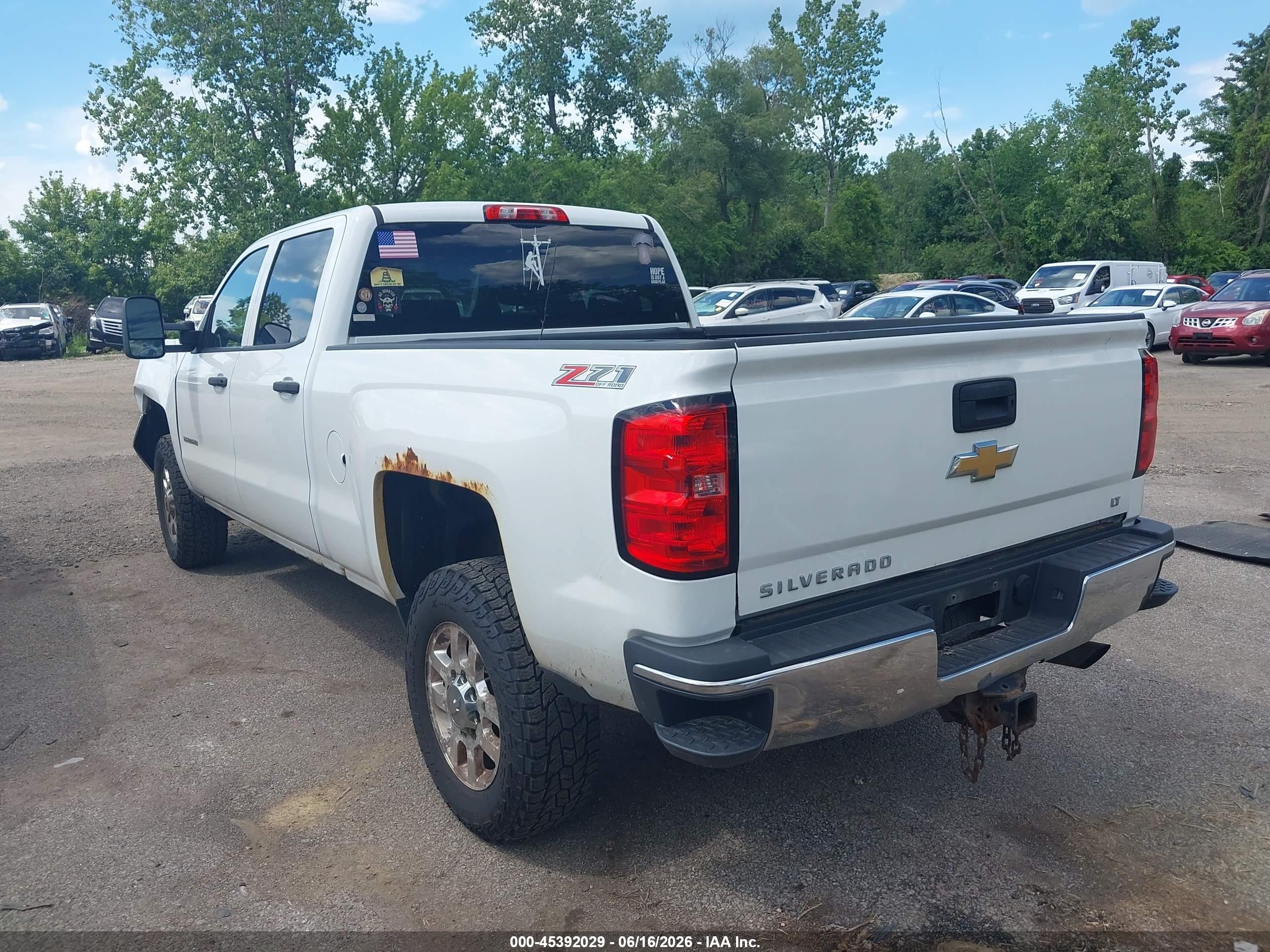 2015 Chevrolet Silverado 2500hd Lt White vin: 1GC1KVEG9FF125361