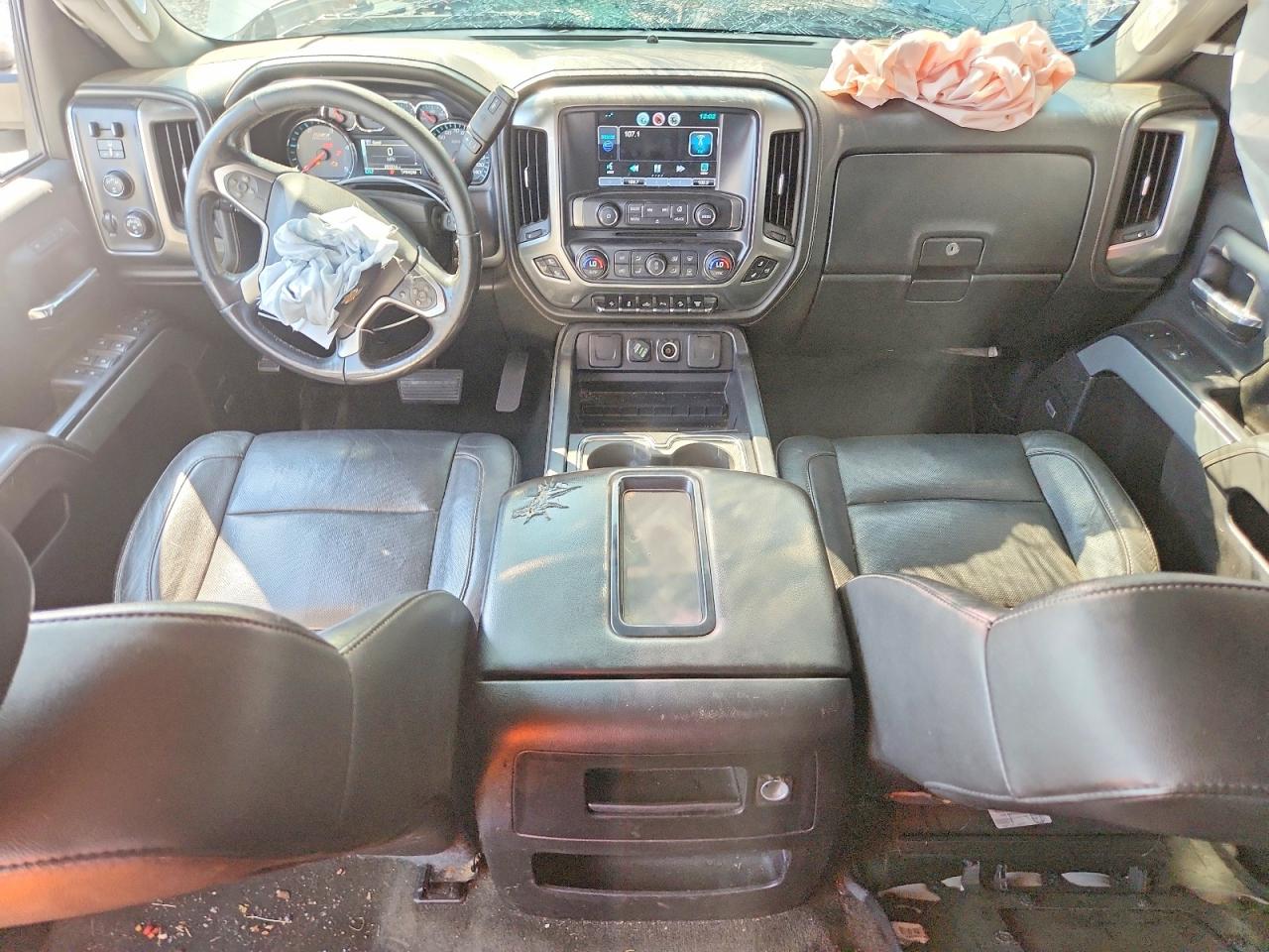 2015 Chevrolet 2500 Silver vin: 1GC1KWE81FF646069