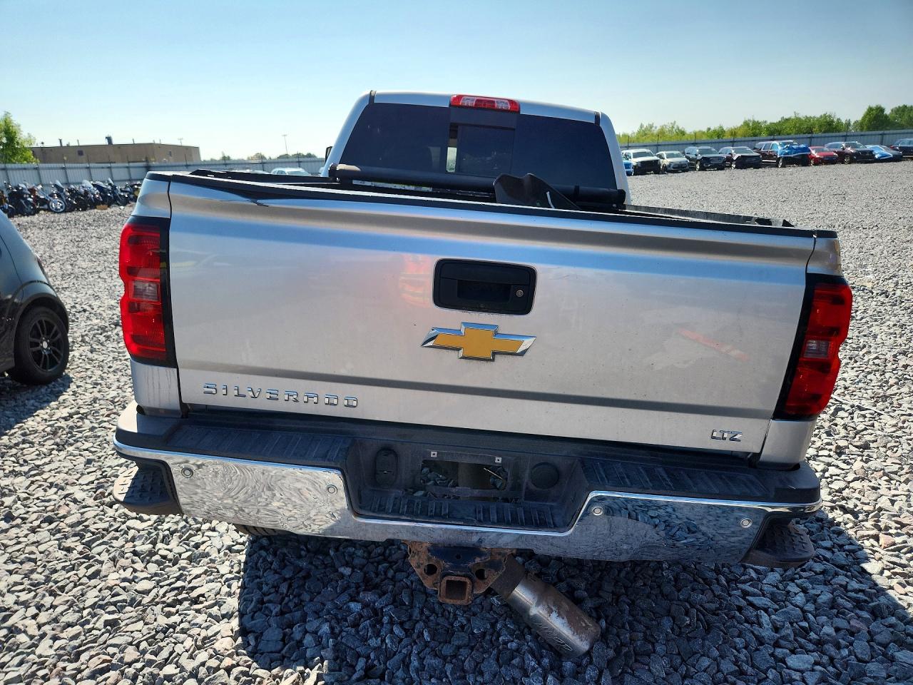 2015 Chevrolet 2500 Silver vin: 1GC1KWE81FF646069