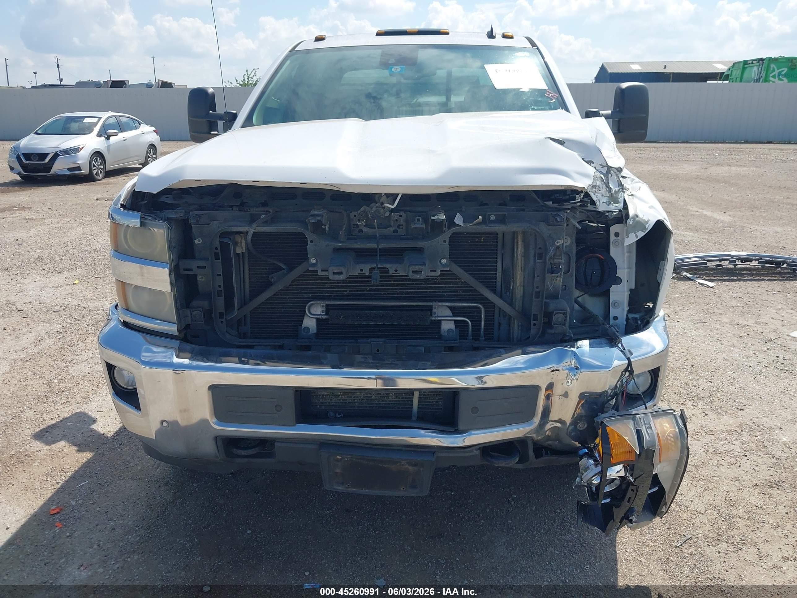 2015 Chevrolet Silverado 2500hd Ltz White vin: 1GC1KWE82FF158409
