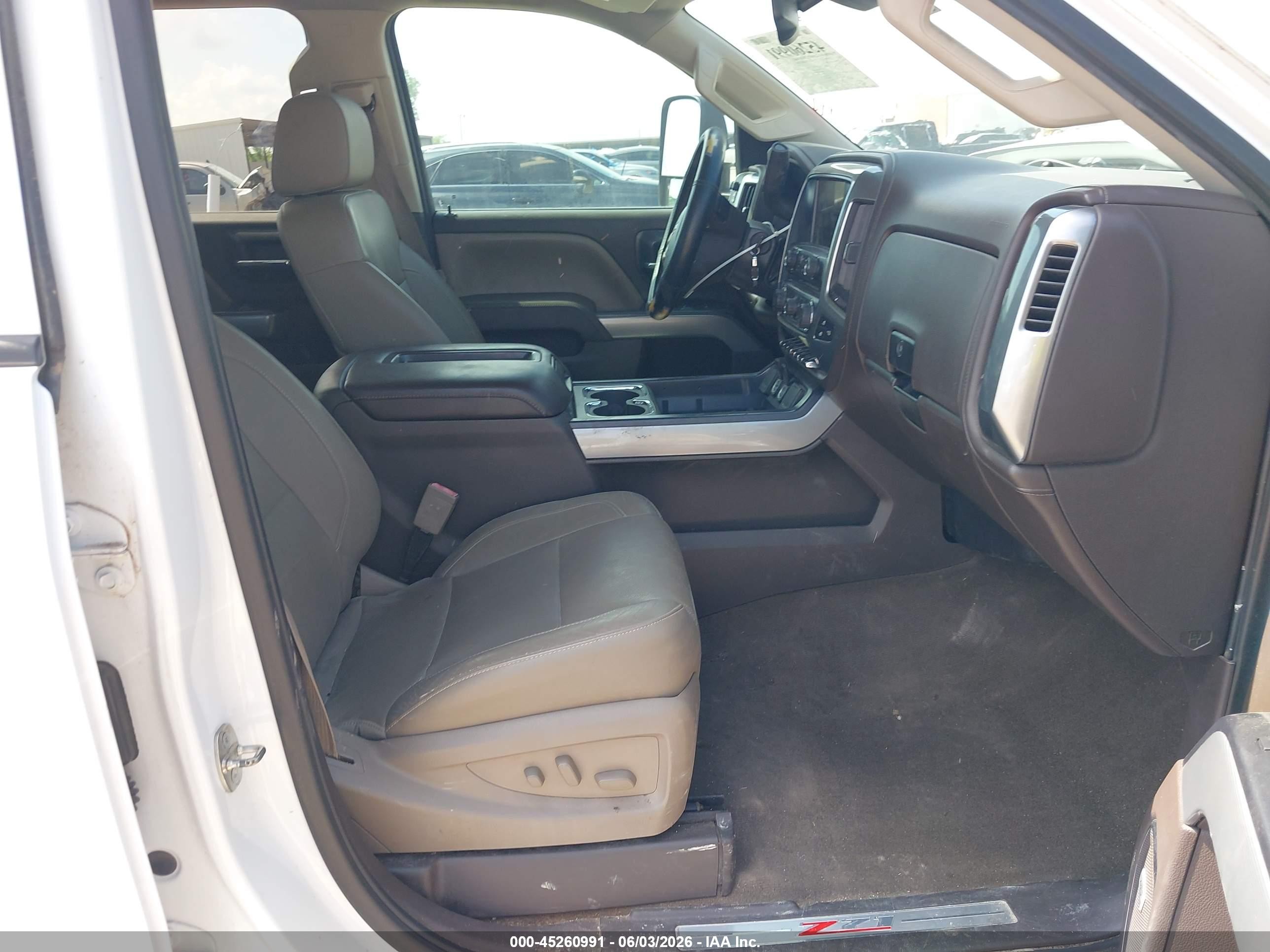 2015 Chevrolet Silverado 2500hd Ltz White vin: 1GC1KWE82FF158409