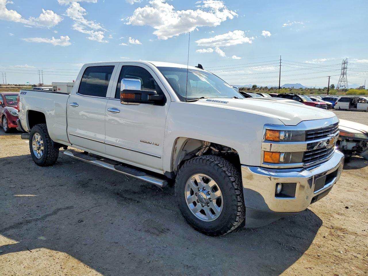2015 Chevrolet Silverado K2500 Heavy Duty Ltz White vin: 1GC1KWE89FF659555