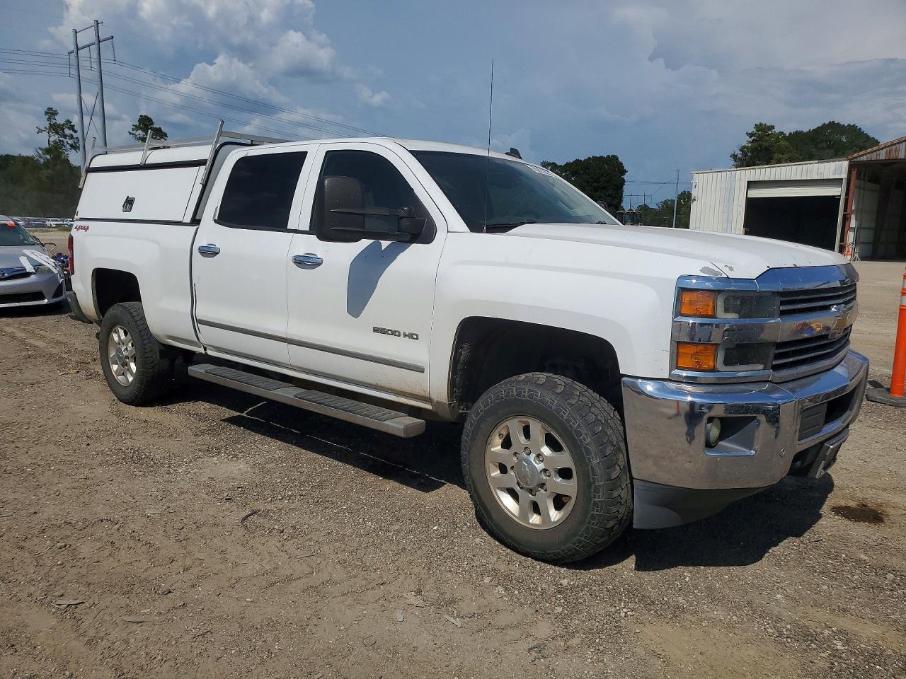 2015 Chevrolet Silverado K2500 Heavy Duty Ltz White vin: 1GC1KWEGXFF135886