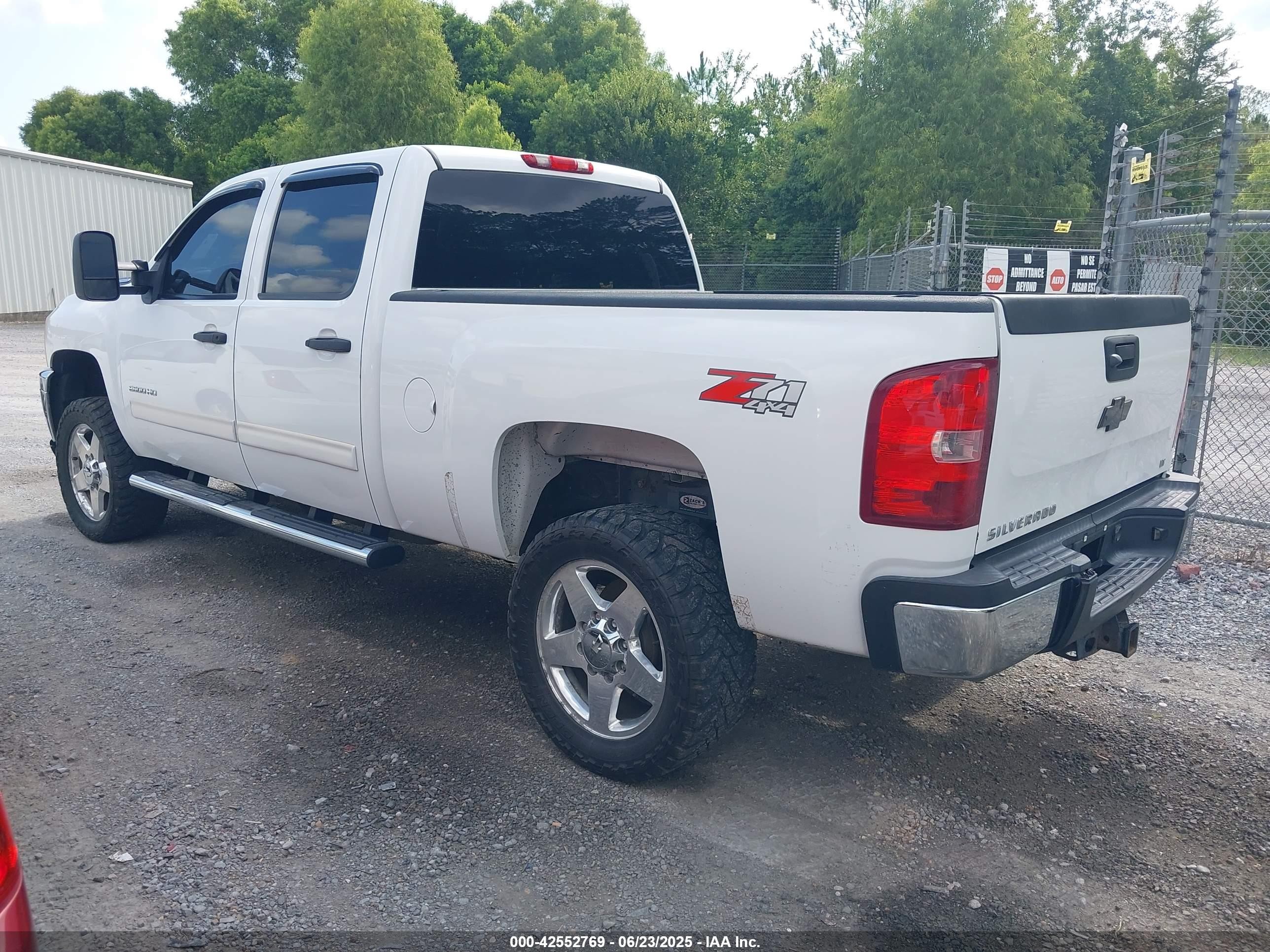 2011 Chevrolet Silverado 2500hd Lt White vin: 1GC1KXC82BF113408
