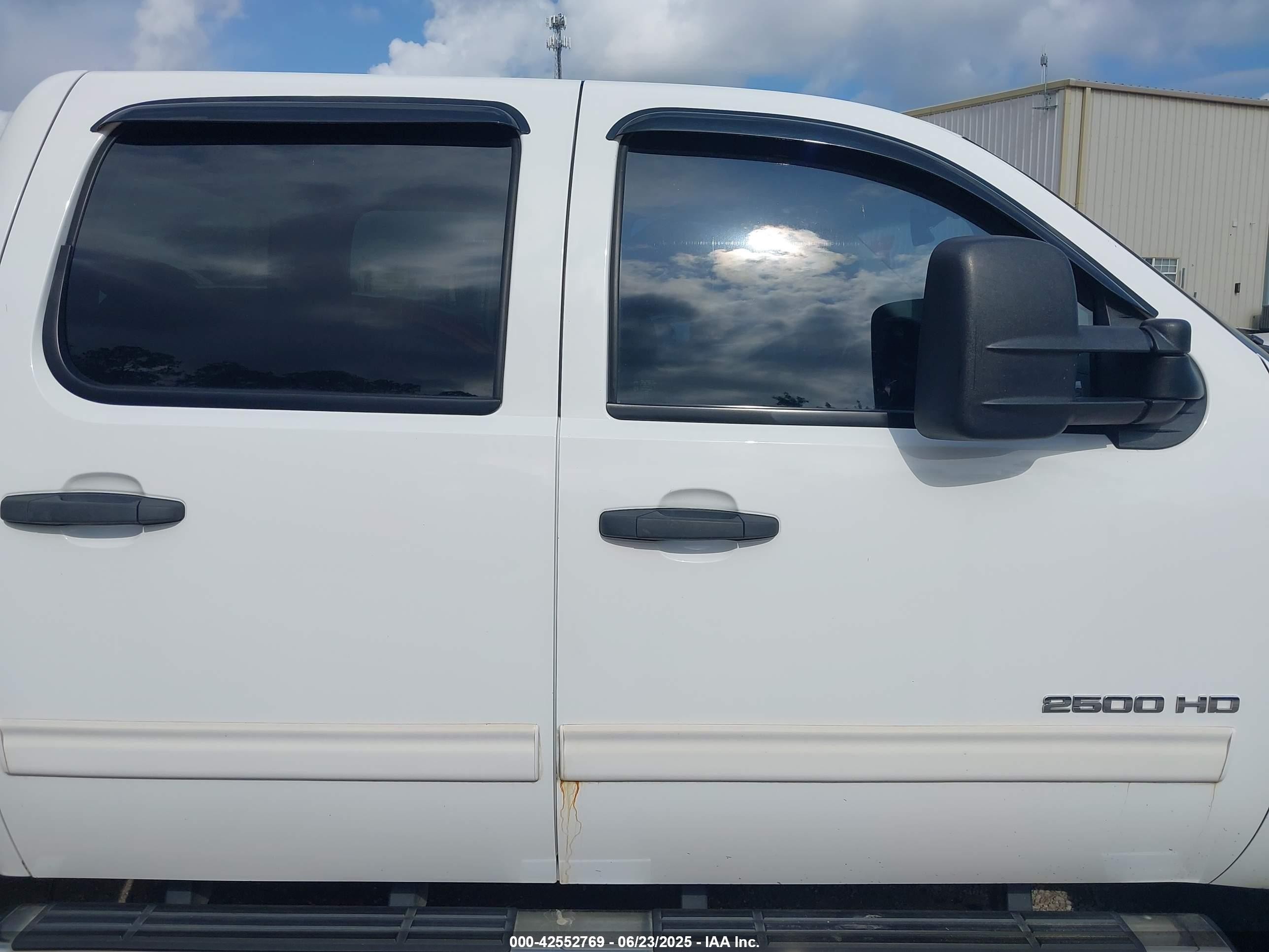 2011 Chevrolet Silverado 2500hd Lt White vin: 1GC1KXC82BF113408