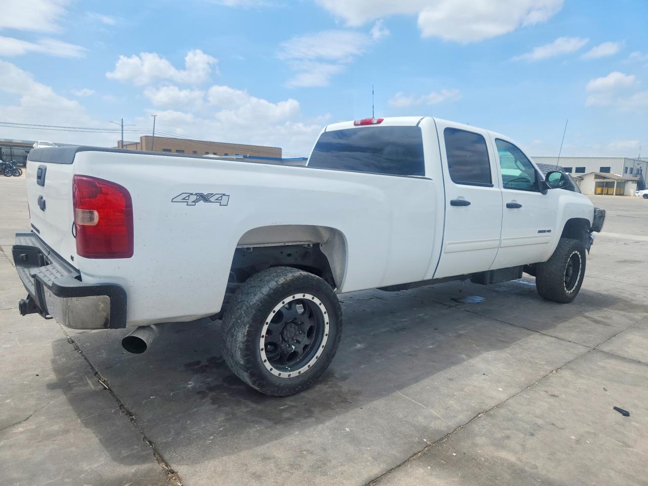 2014 Chevrolet Silverado K2500 Heavy Duty Lt White vin: 1GC1KXC87EF153360