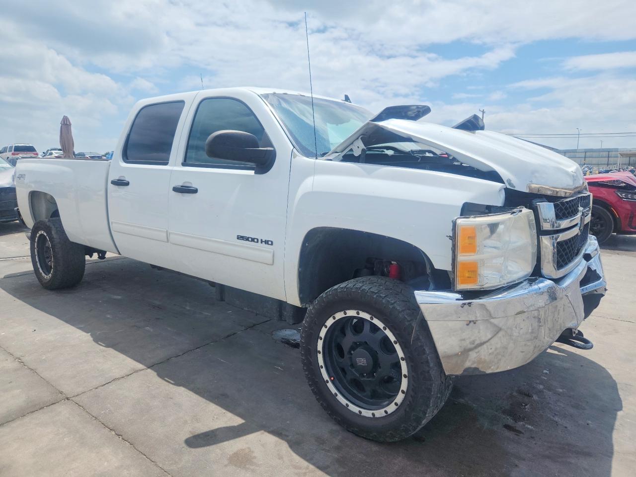 2014 Chevrolet Silverado K2500 Heavy Duty Lt White vin: 1GC1KXC87EF153360