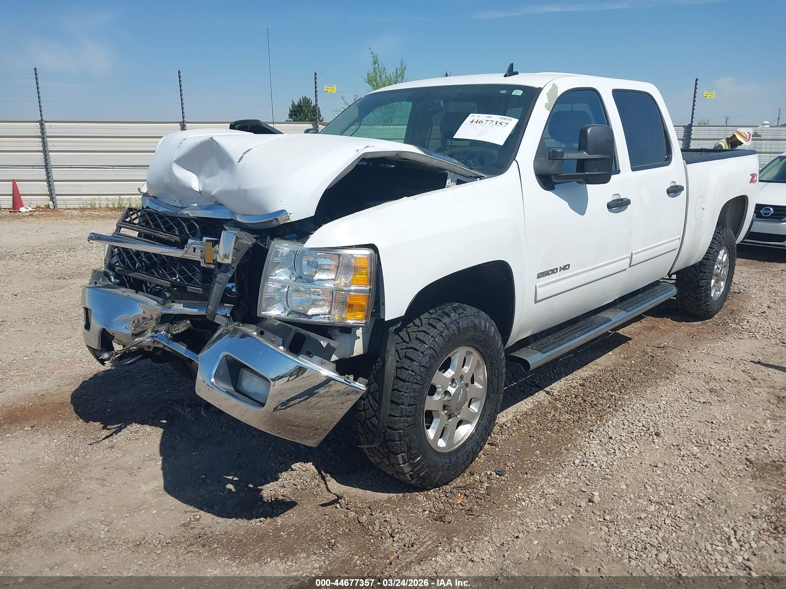 2012 Chevrolet Silverado 2500hd Lt Белый vin: 1GC1KXC89CF240741
