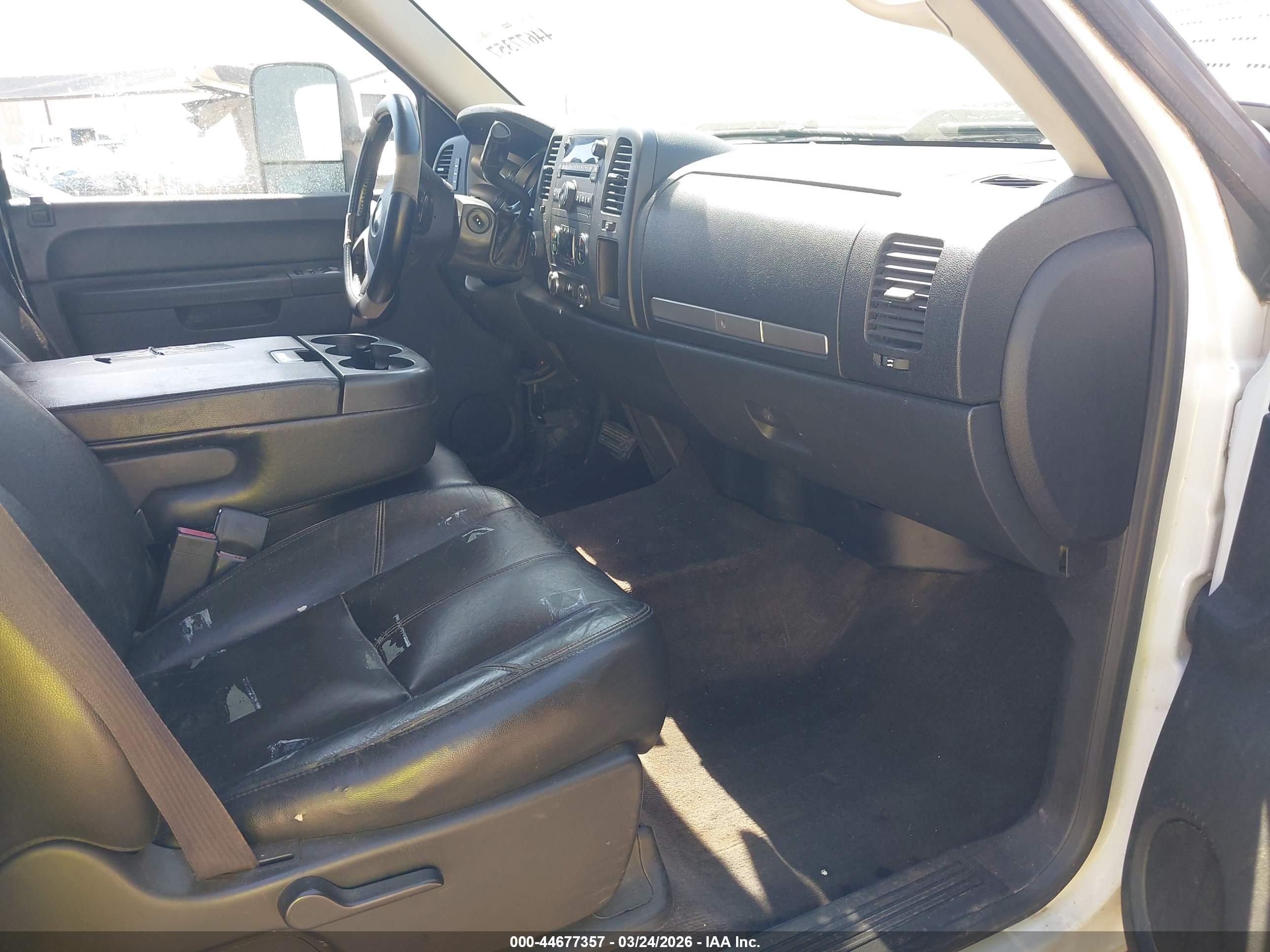 2012 Chevrolet Silverado 2500hd Lt Белый vin: 1GC1KXC89CF240741