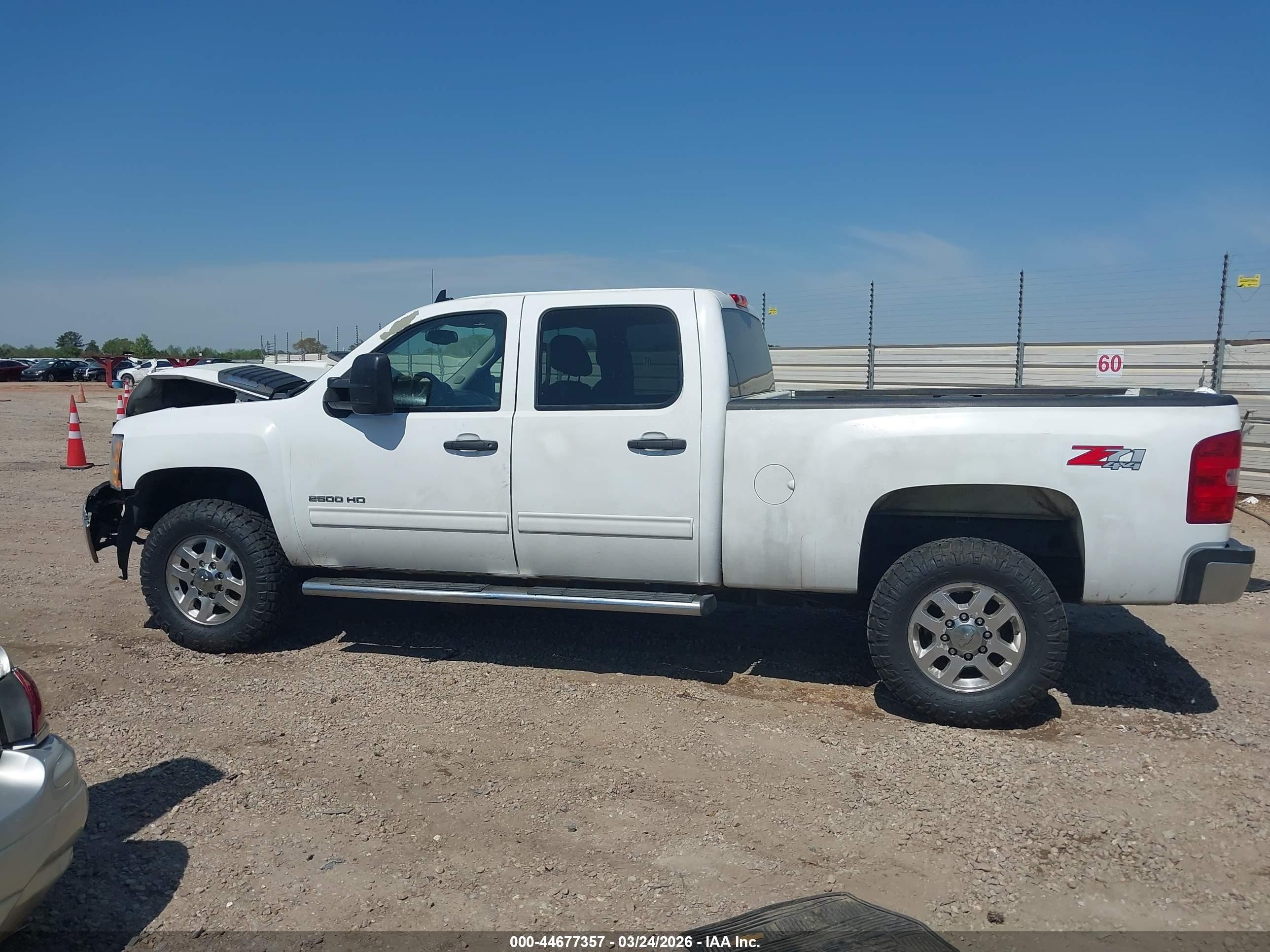 2012 Chevrolet Silverado 2500hd Lt Белый vin: 1GC1KXC89CF240741