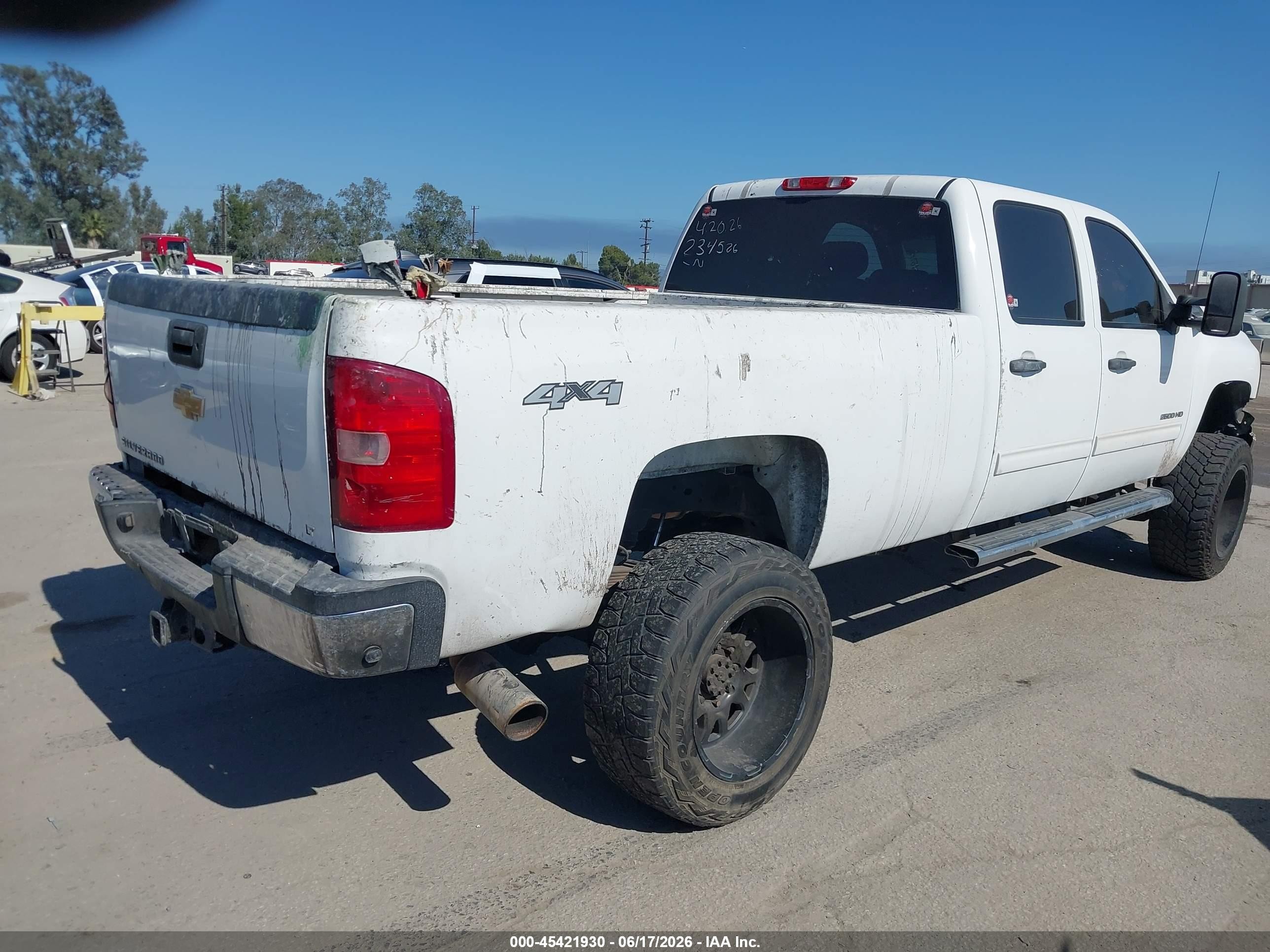 2011 Chevrolet Silverado 2500hd Lt White vin: 1GC1KXCG0BF234526