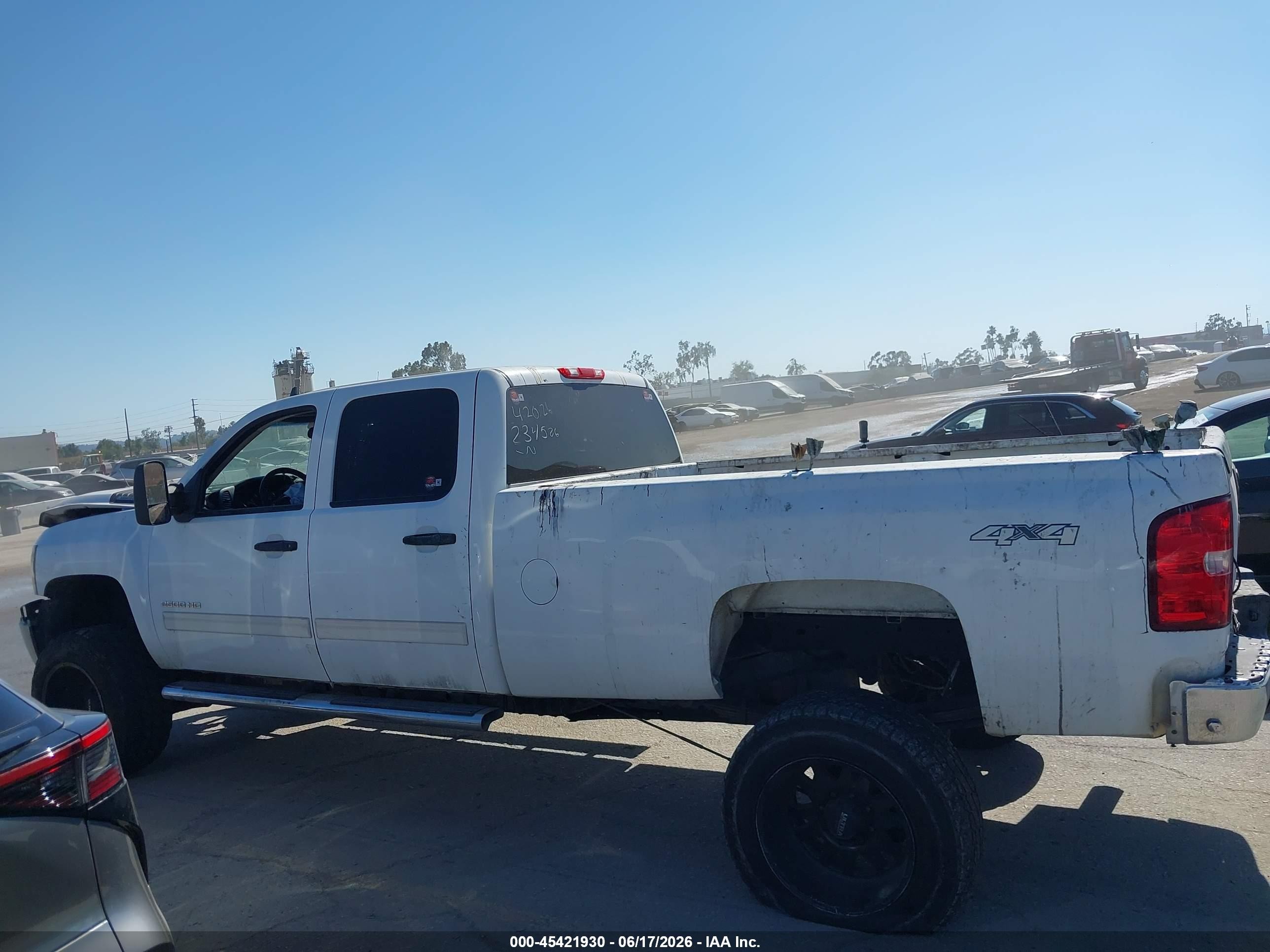 2011 Chevrolet Silverado 2500hd Lt White vin: 1GC1KXCG0BF234526