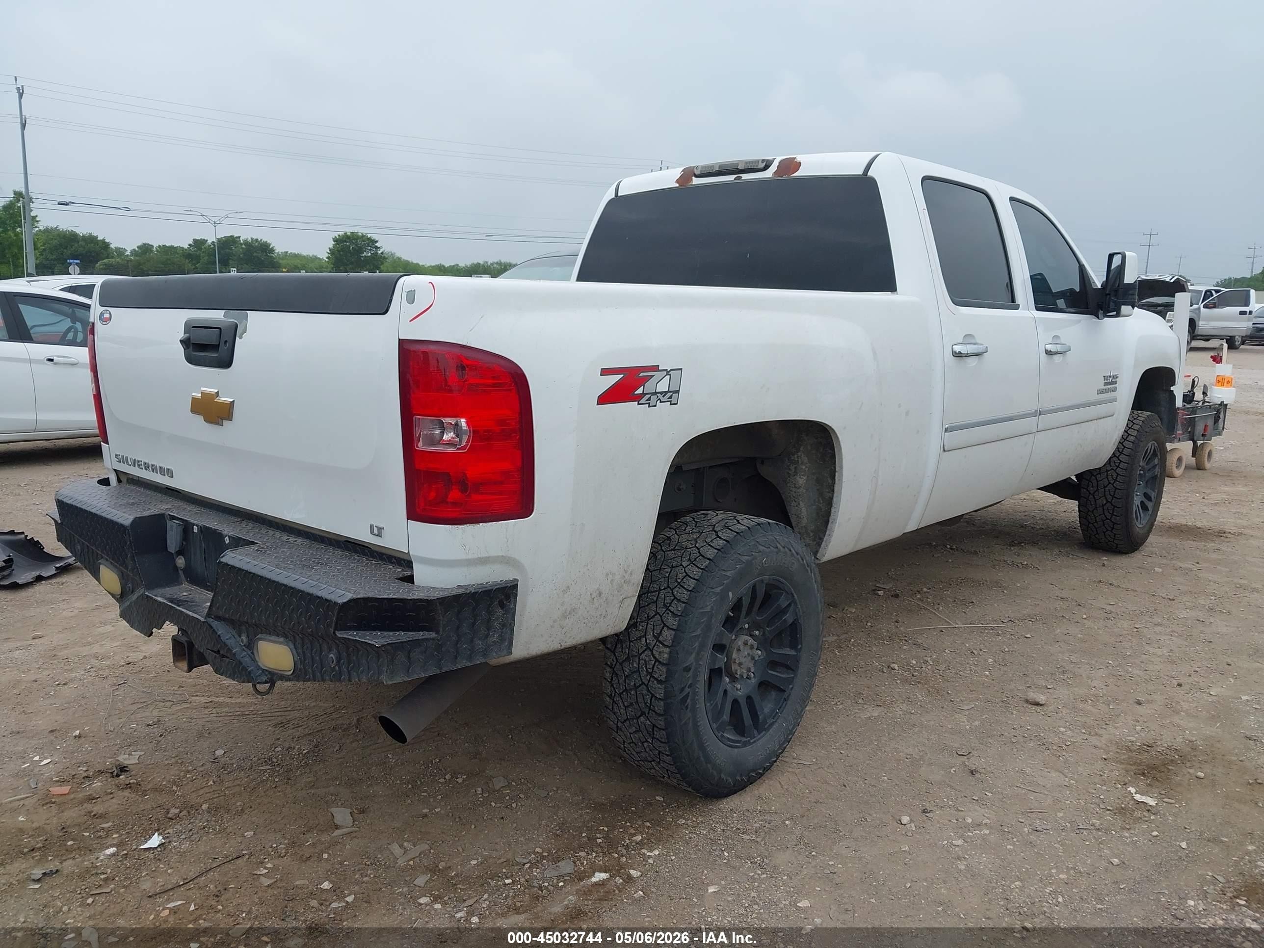 2013 Chevrolet Silverado 2500hd Lt White vin: 1GC1KXCG0DF113840