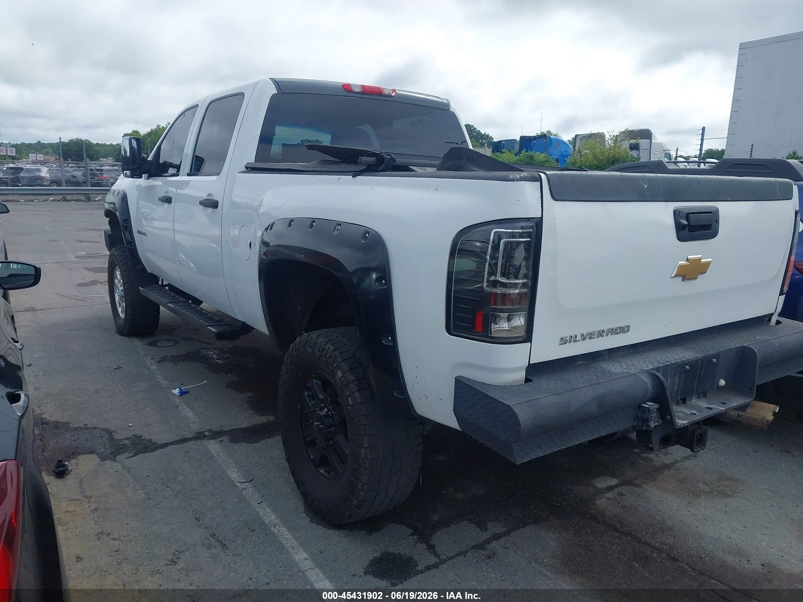 2013 Chevrolet Silverado 2500hd Lt White vin: 1GC1KXCG3DF221353