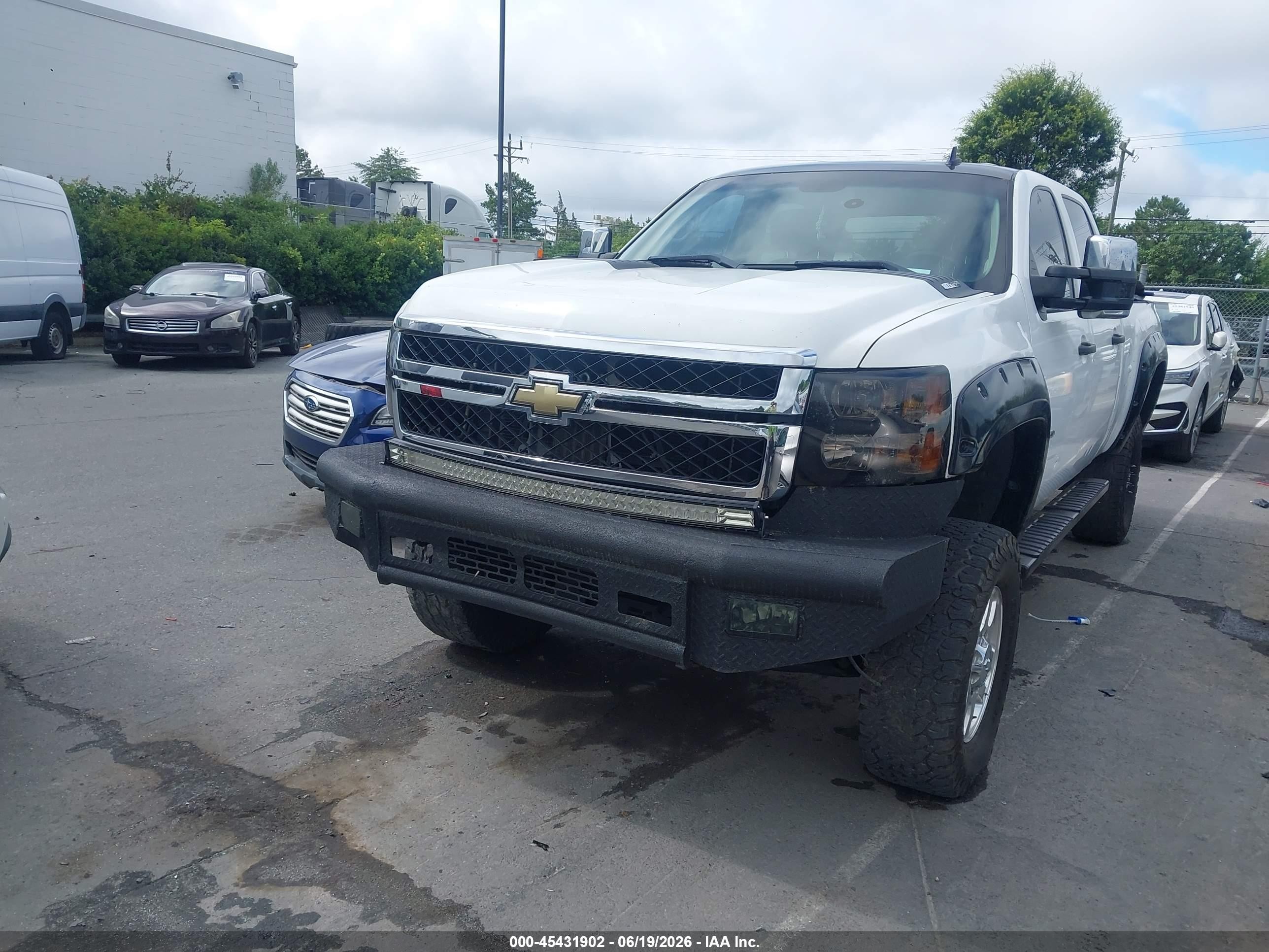 2013 Chevrolet Silverado 2500hd Lt White vin: 1GC1KXCG3DF221353