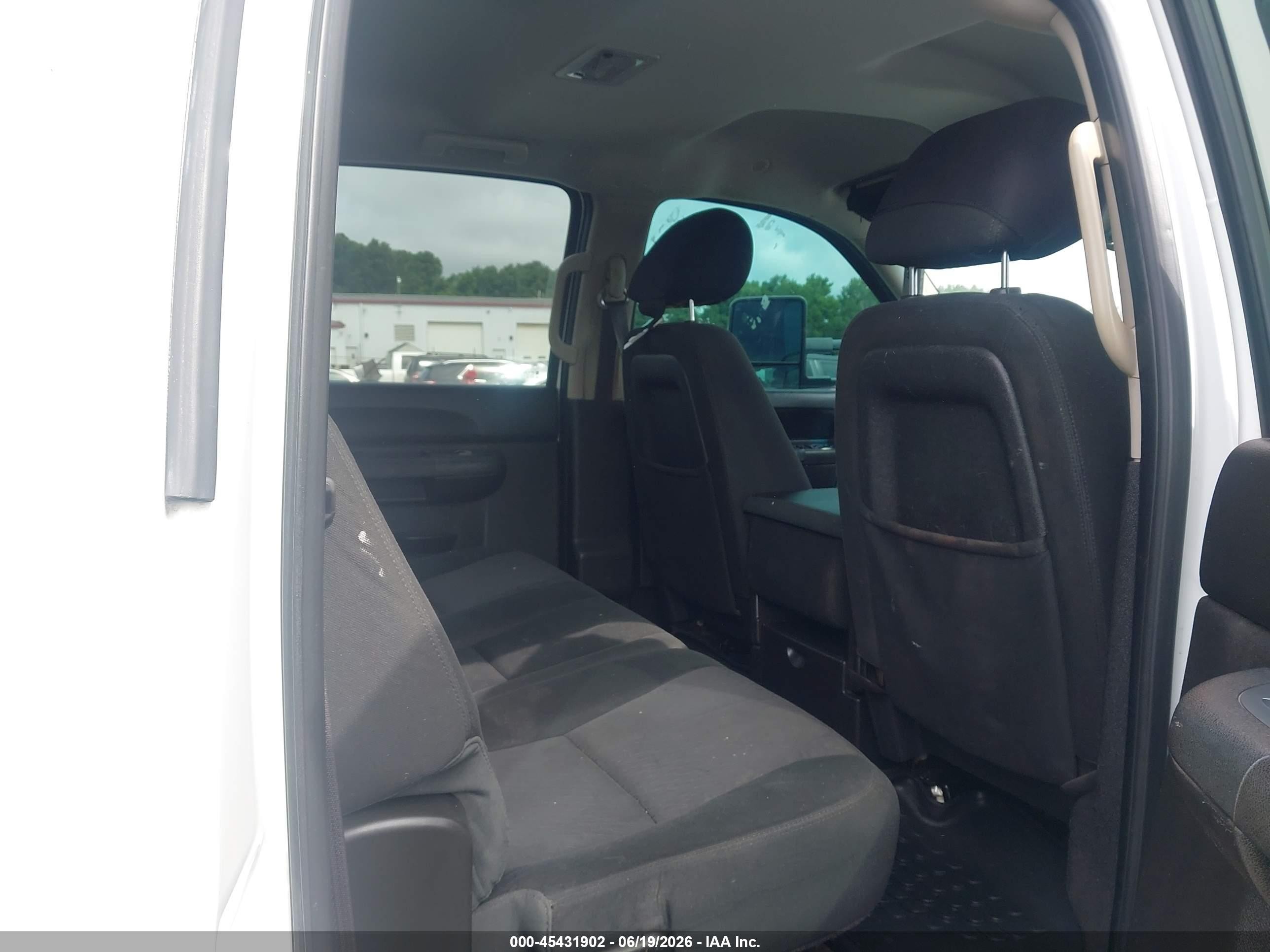 2013 Chevrolet Silverado 2500hd Lt White vin: 1GC1KXCG3DF221353