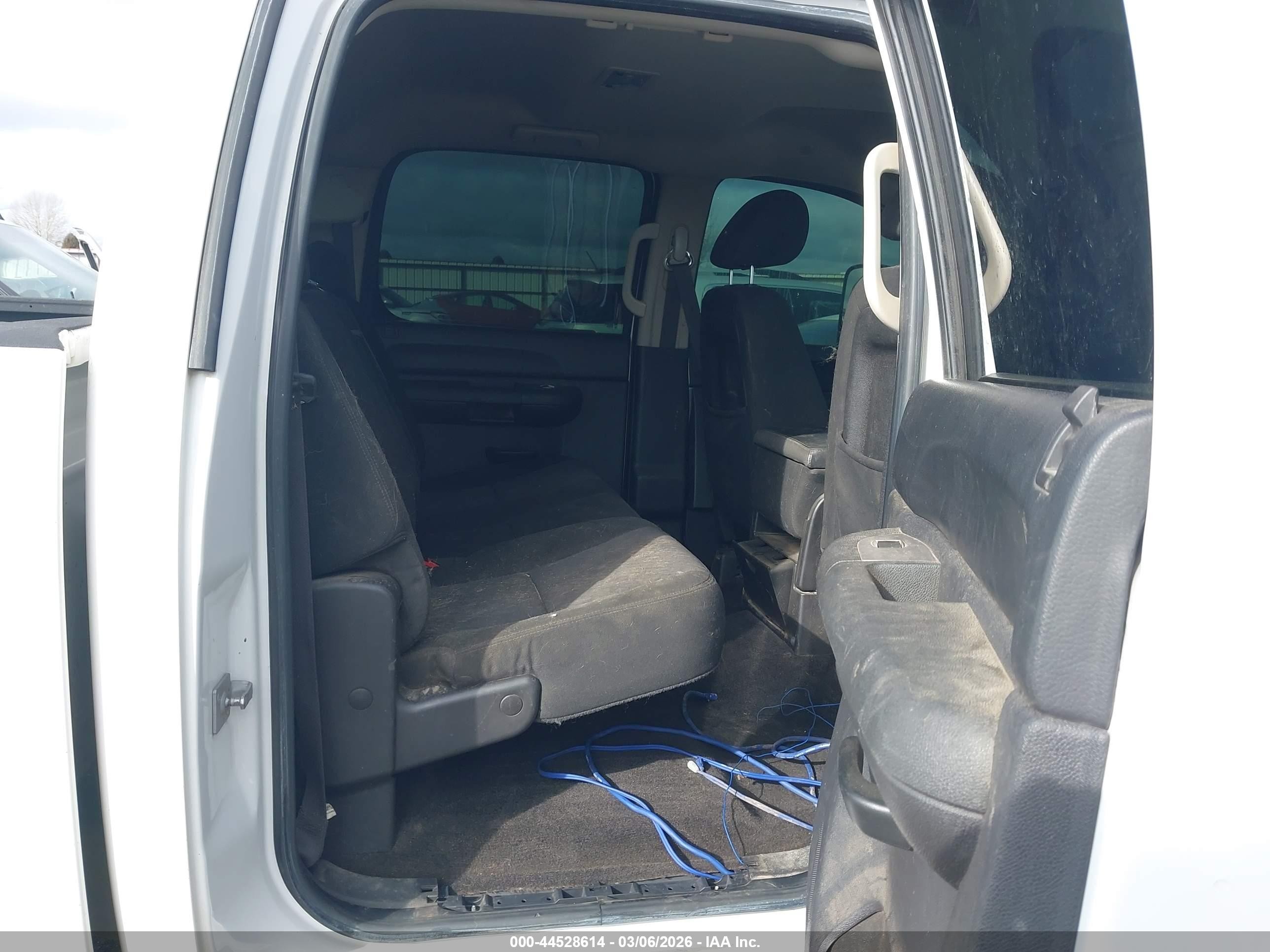 2011 Chevrolet Silverado 2500hd Lt White vin: 1GC1KXCG7BF100497