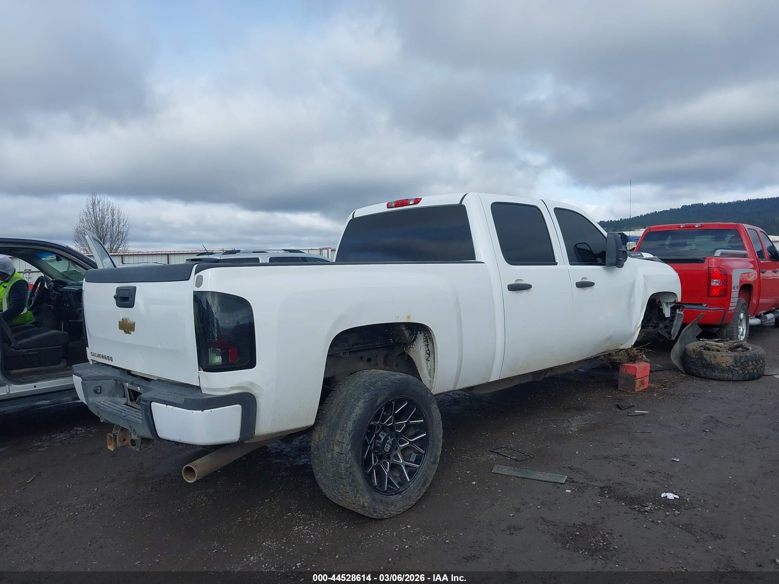 2011 Chevrolet Silverado 2500hd Lt White vin: 1GC1KXCG7BF100497