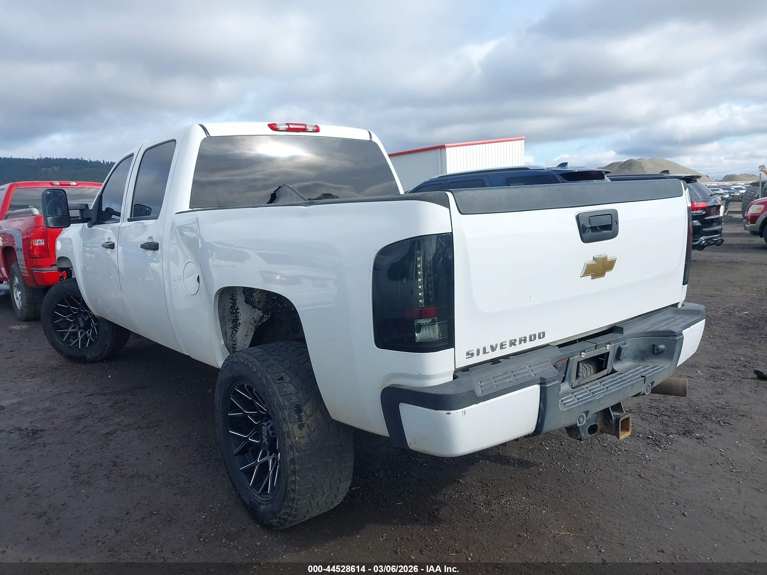 2011 Chevrolet Silverado 2500hd Lt White vin: 1GC1KXCG7BF100497