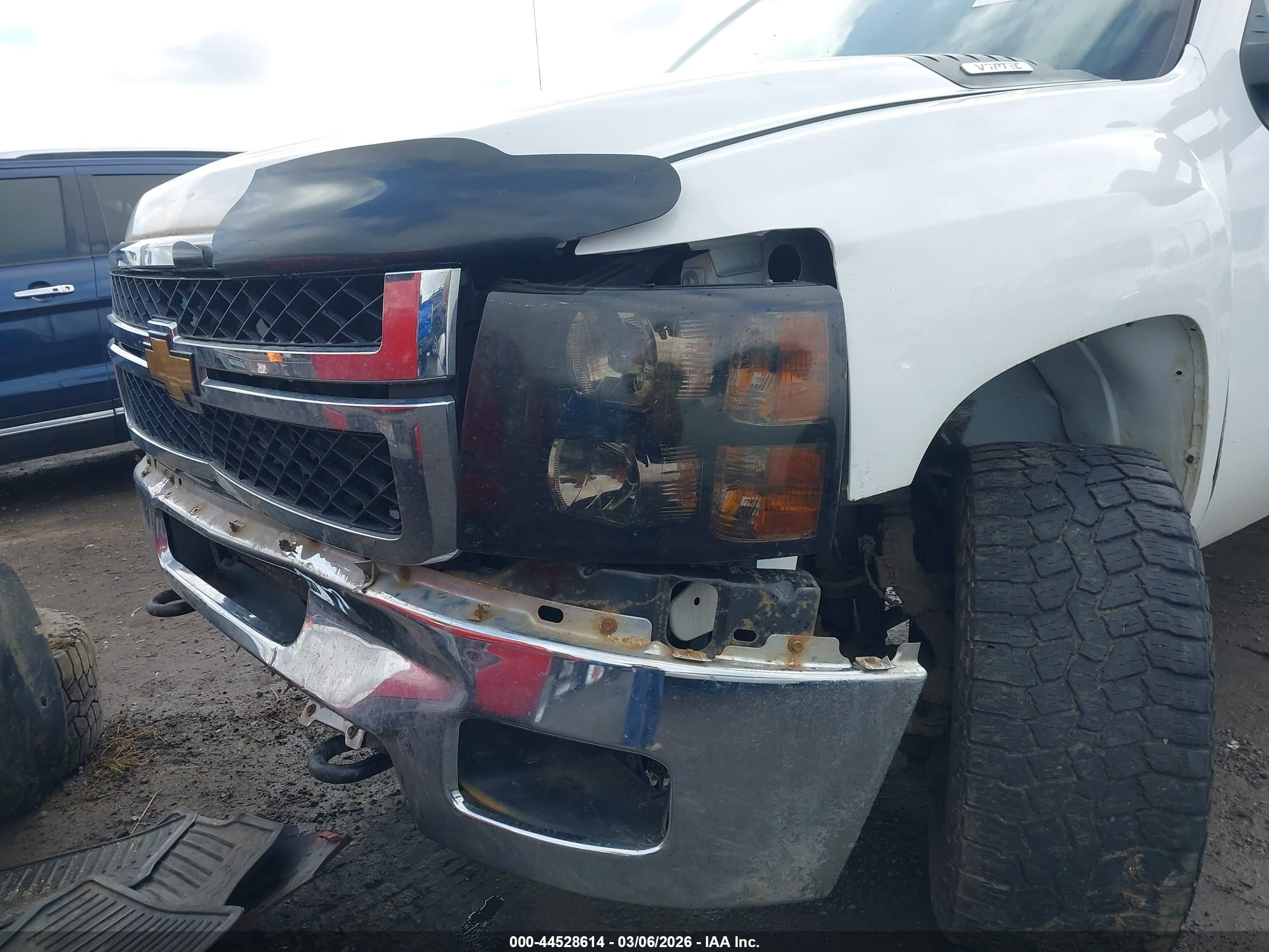 2011 Chevrolet Silverado 2500hd Lt White vin: 1GC1KXCG7BF100497