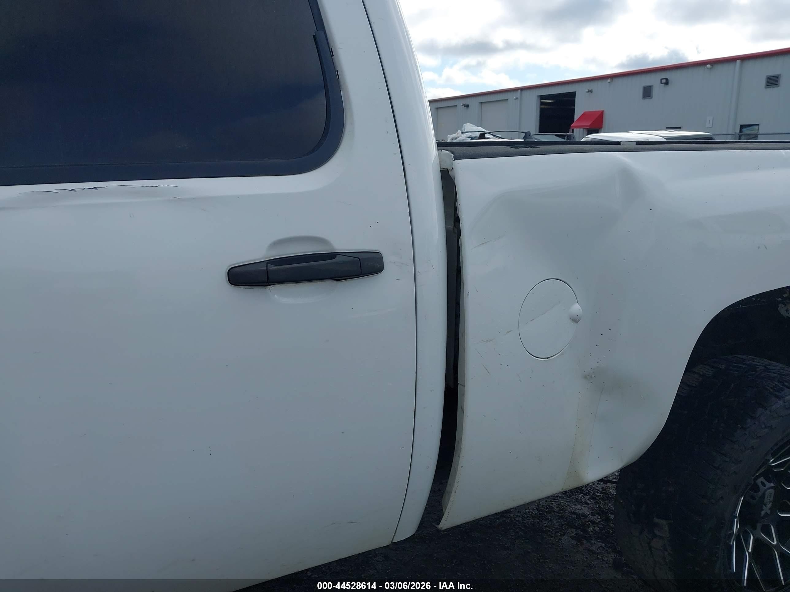 2011 Chevrolet Silverado 2500hd Lt White vin: 1GC1KXCG7BF100497